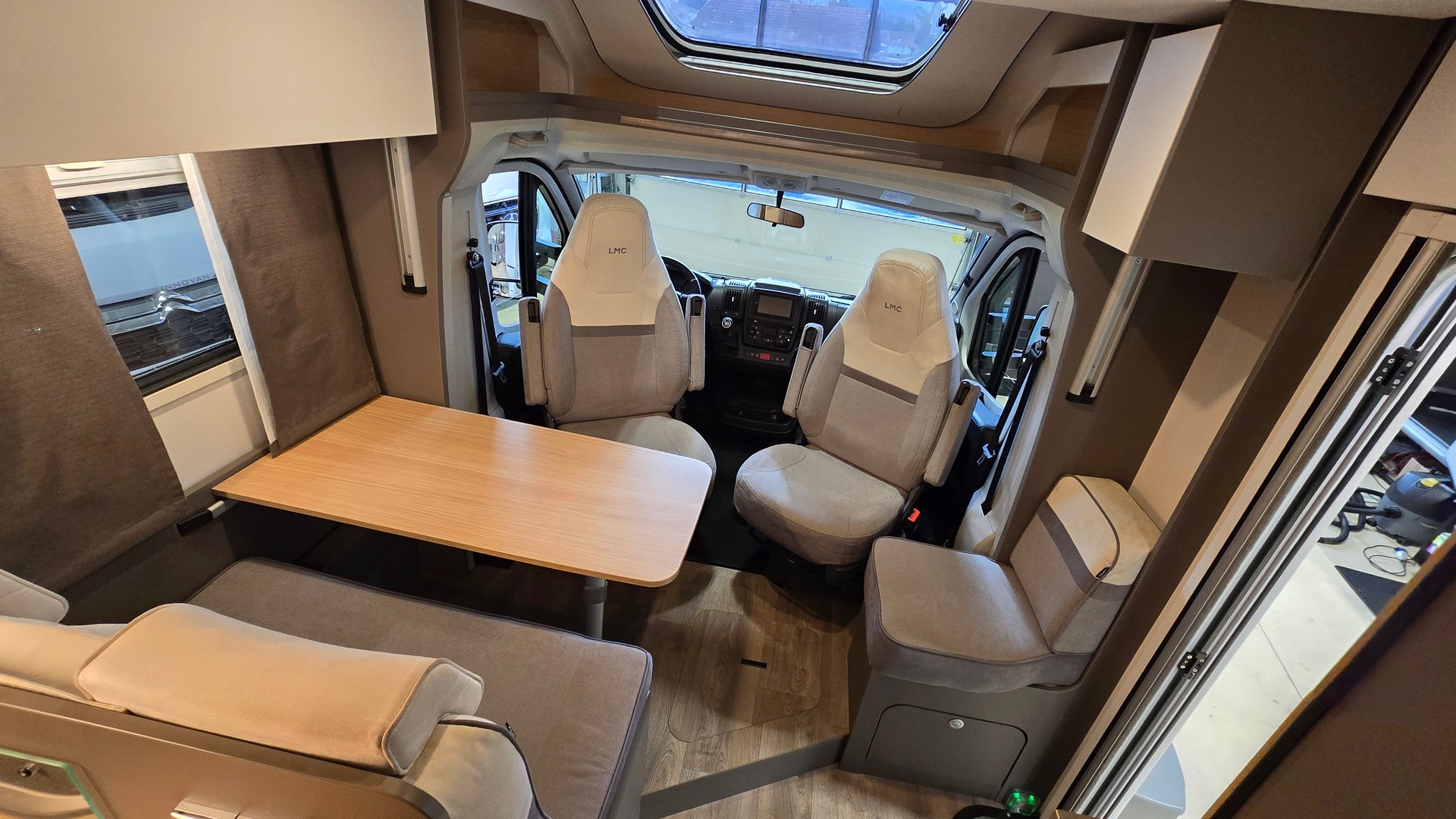 LMC Lift Tourer H 660G, Citroen Jumper 2.2BlueHdi 140PS-image-9