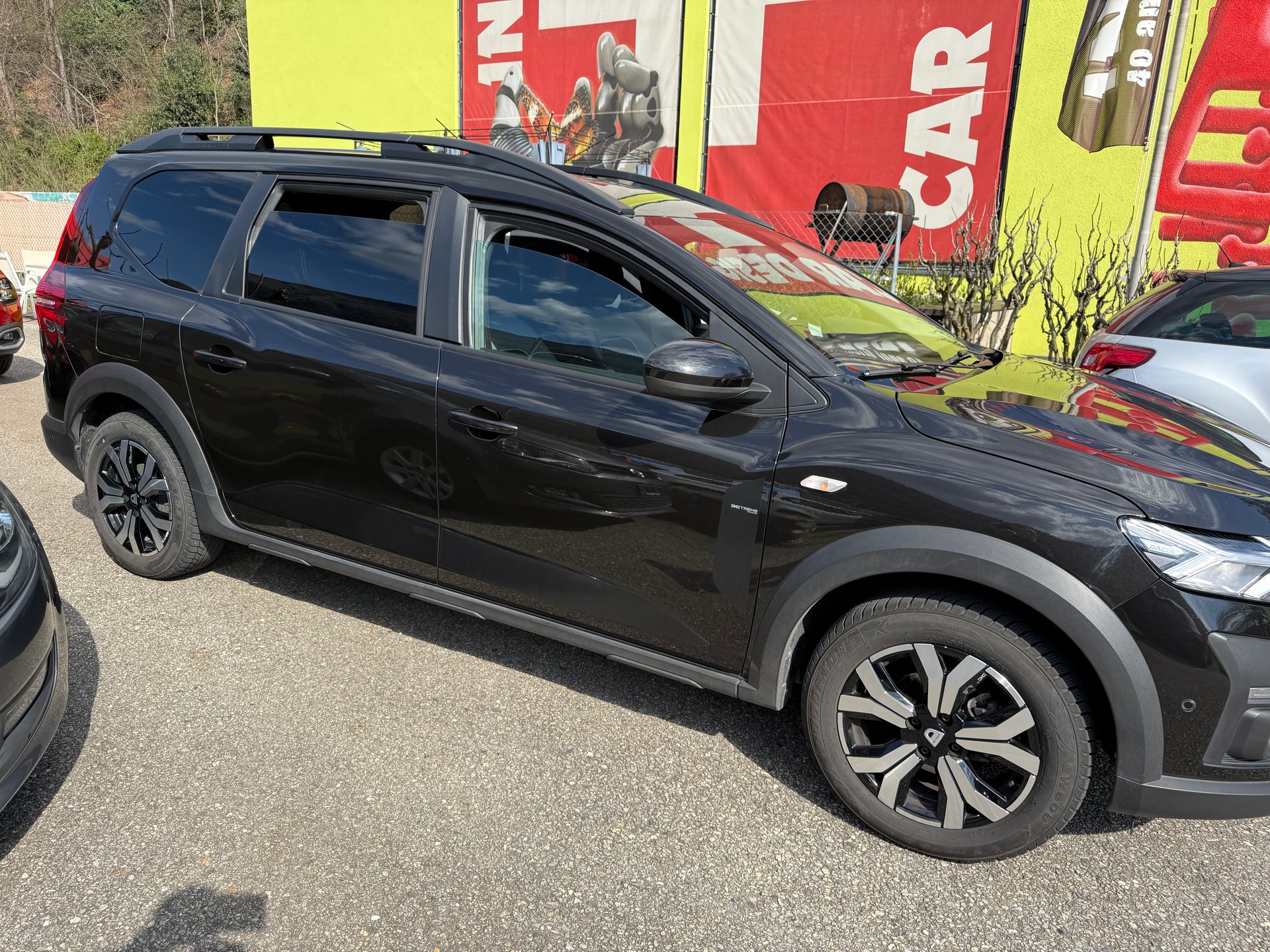 DACIA Jogger TCe 110 Extreme-image-2