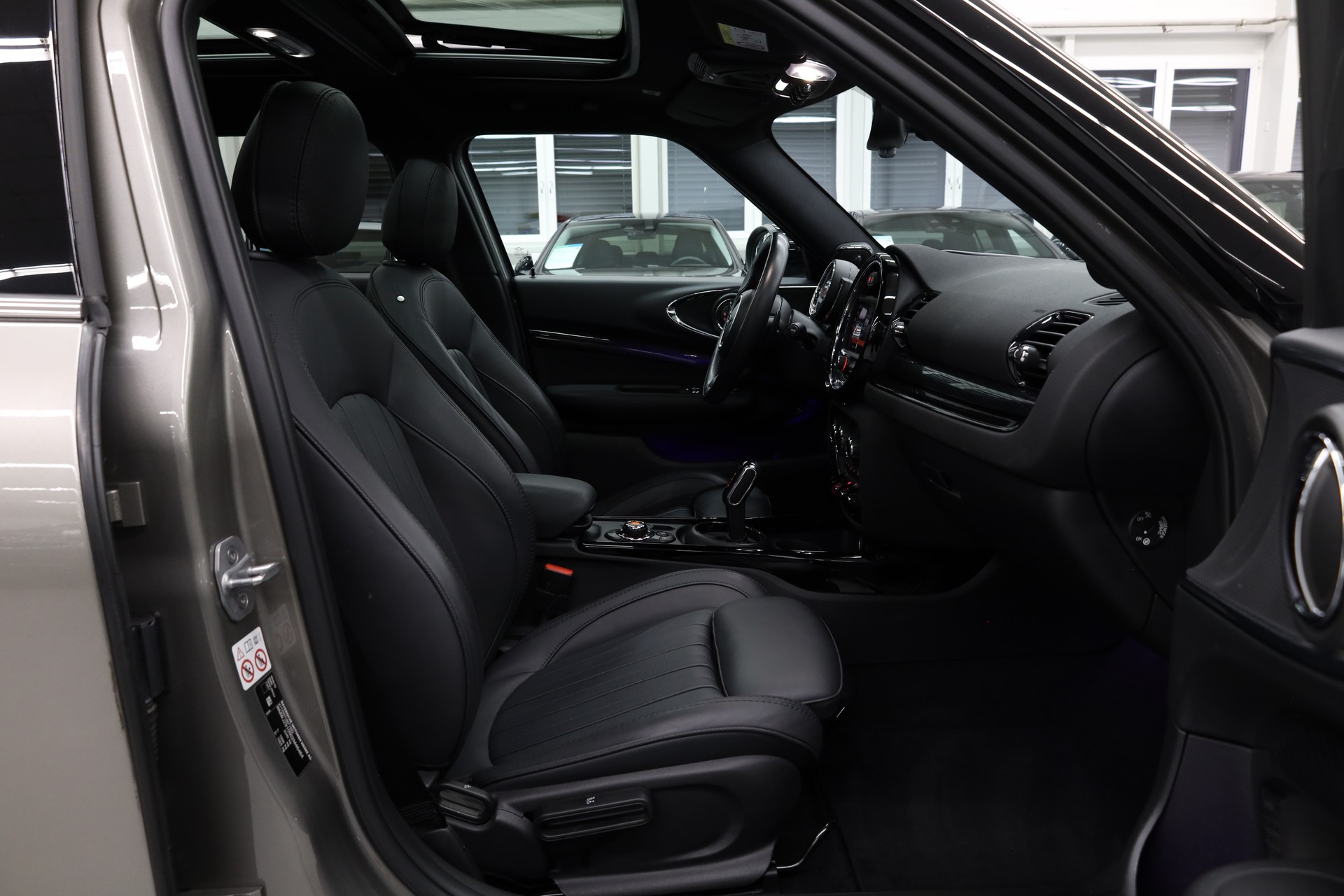 MINI Clubman F54 2.0i John Cooper Works ALL4-image-15