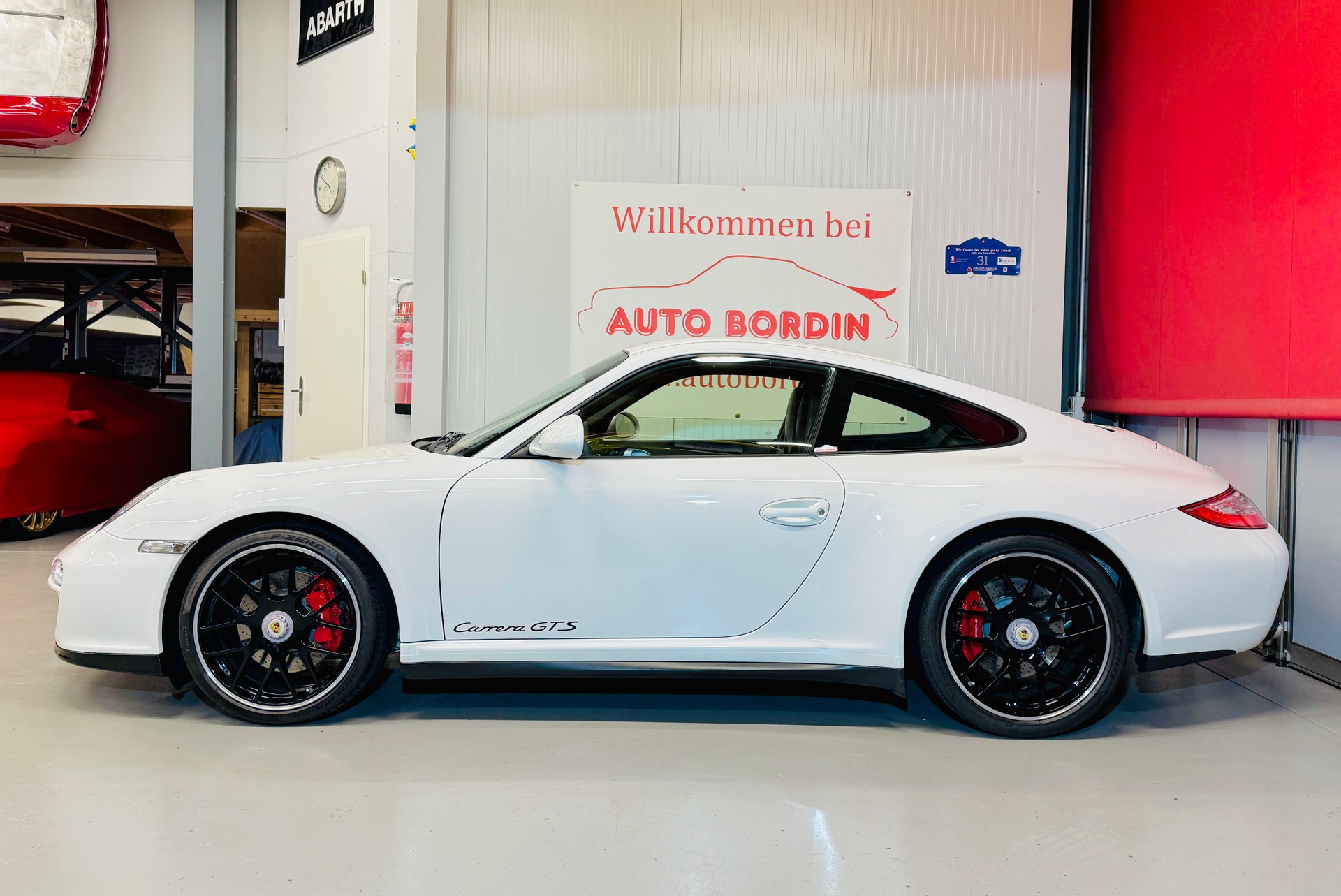 PORSCHE 911 Carrera GTS PDK „Carraraweiss“ Alcantara / Centerlock /Sport Chrono & -auspuff-image-2