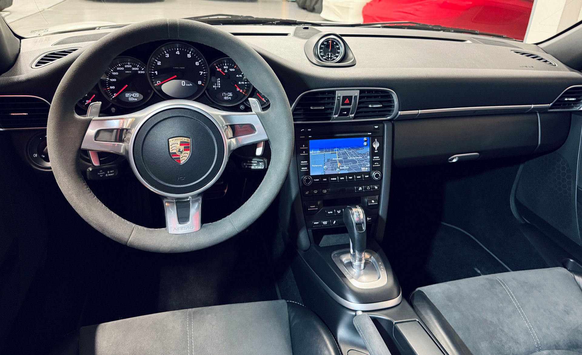 PORSCHE 911 Carrera GTS PDK „Carraraweiss“ Alcantara / Centerlock /Sport Chrono & -auspuff-image-7