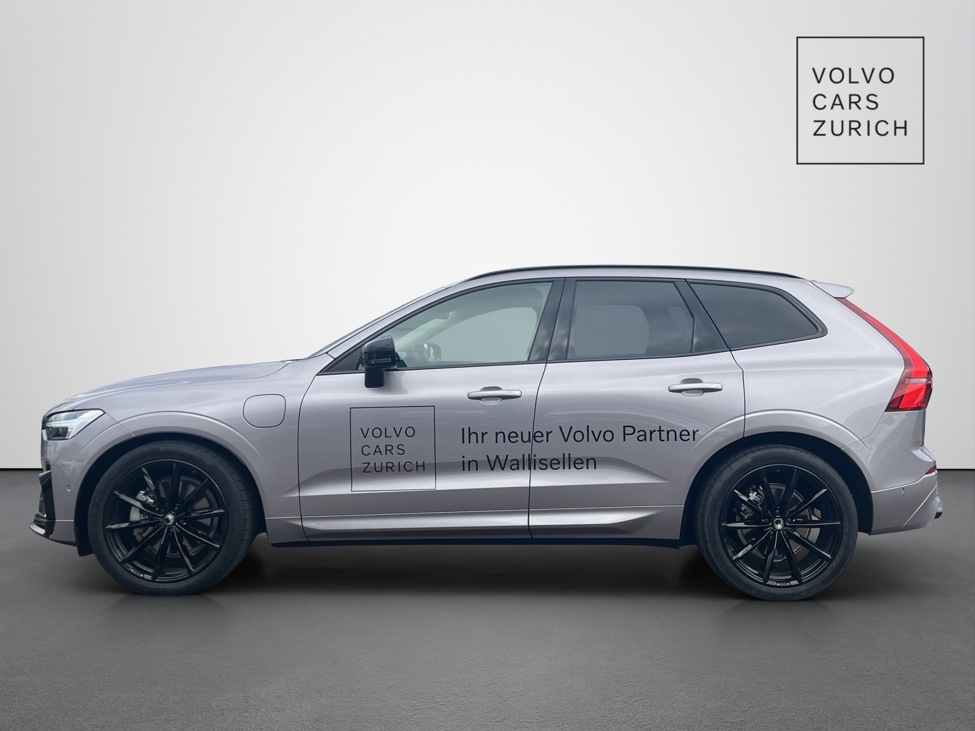 VOLVO XC60 HEICO 2.0 T8 TE Ultra Dark eAWD-showroom-element-3