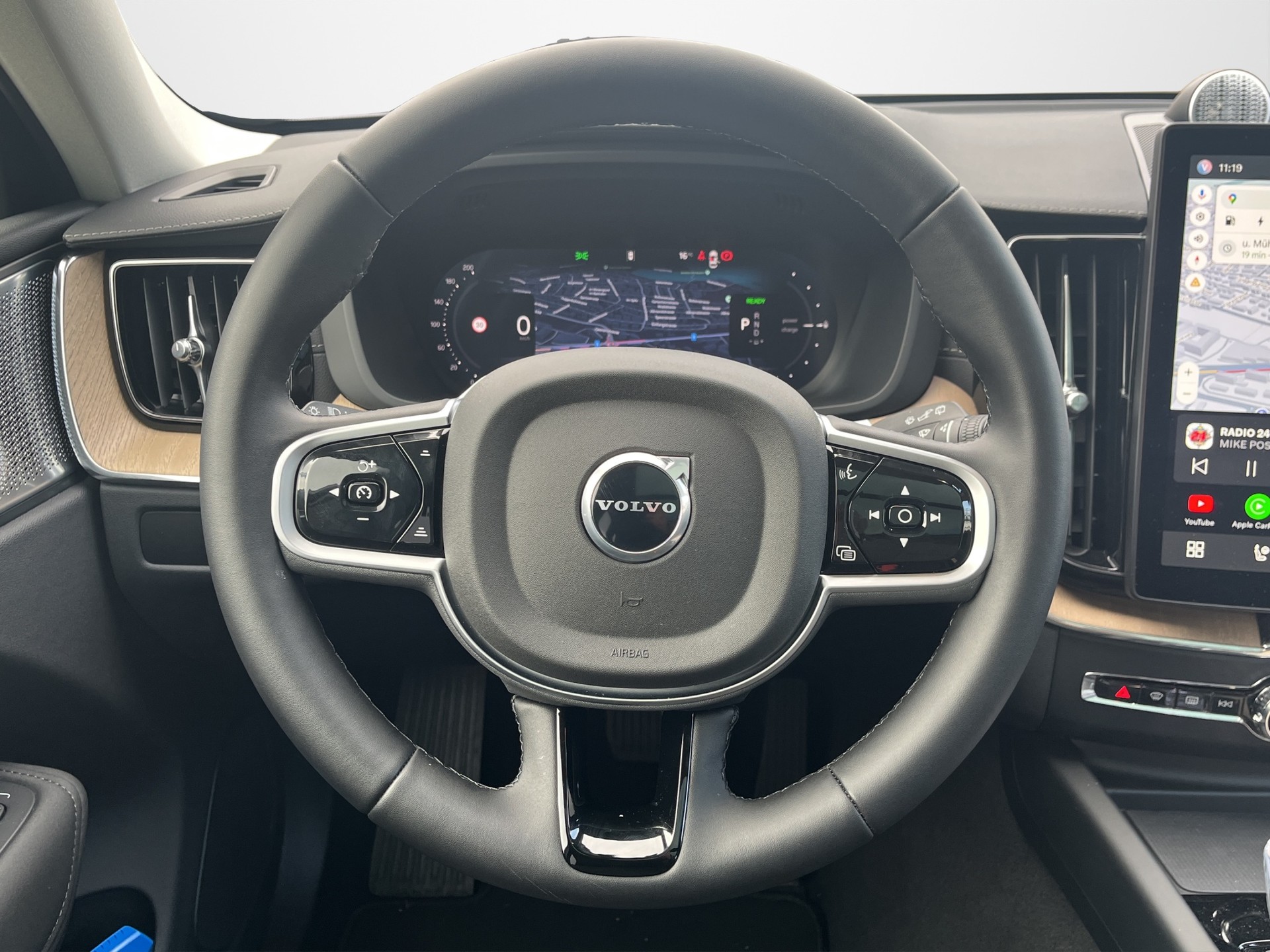 VOLVO XC60 HEICO 2.0 T8 TE Ultra Dark eAWD-image-12