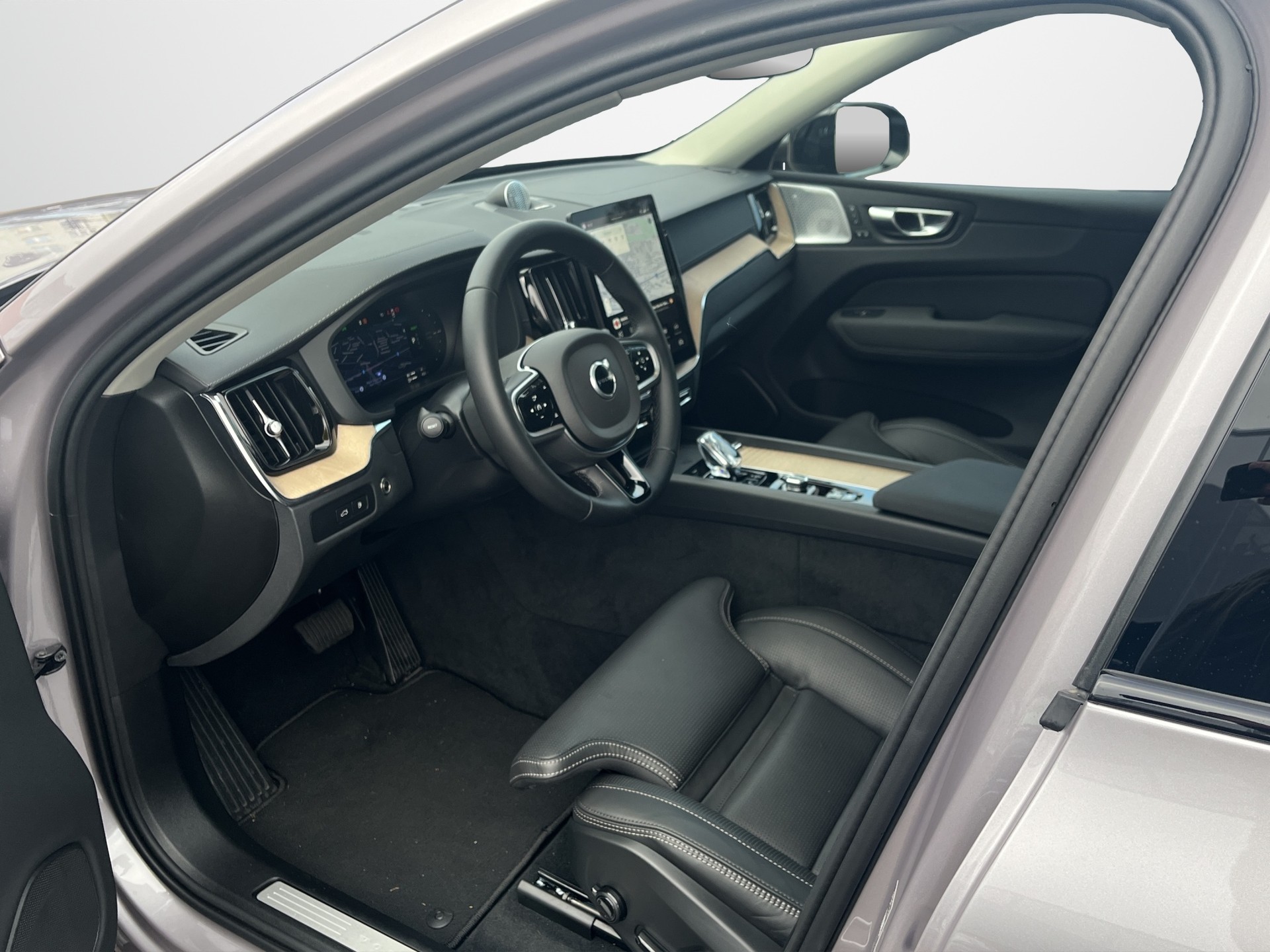 VOLVO XC60 HEICO 2.0 T8 TE Ultra Dark eAWD-image-8