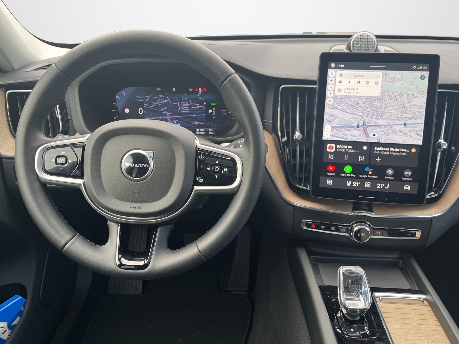 VOLVO XC60 HEICO 2.0 T8 TE Ultra Dark eAWD-image-10