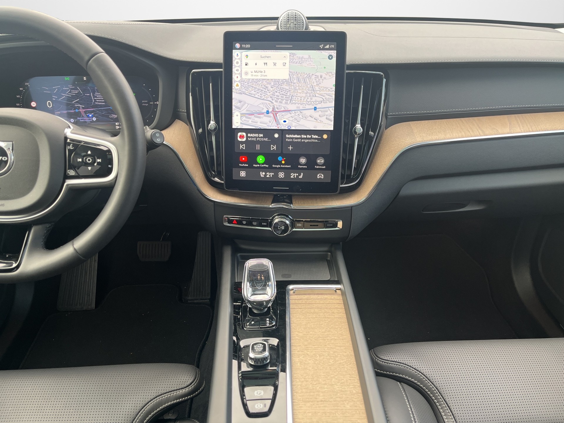 VOLVO XC60 HEICO 2.0 T8 TE Ultra Dark eAWD-image-11