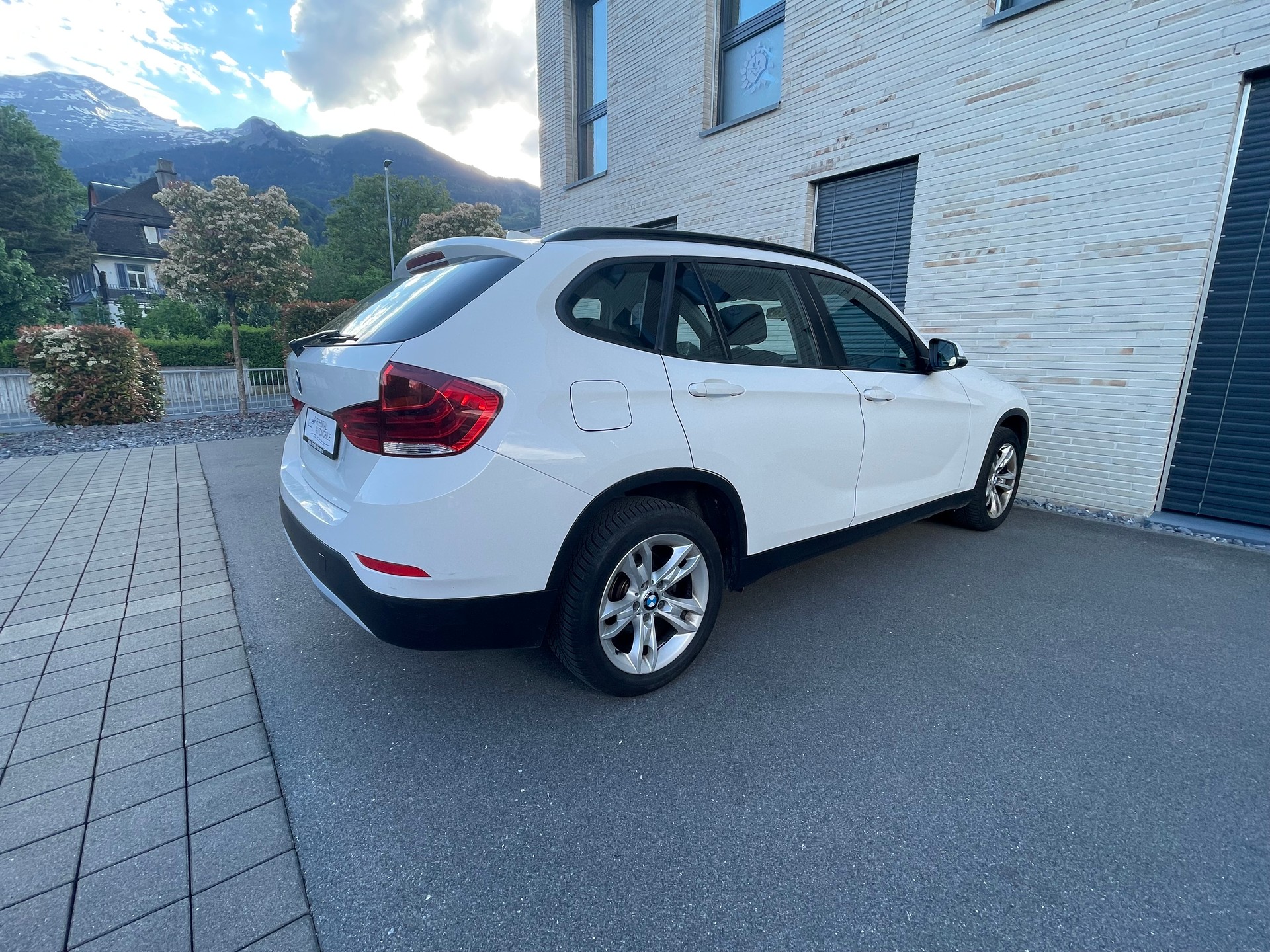 BMW X1 xDrive 18d Sport Line Steptronic-image-9