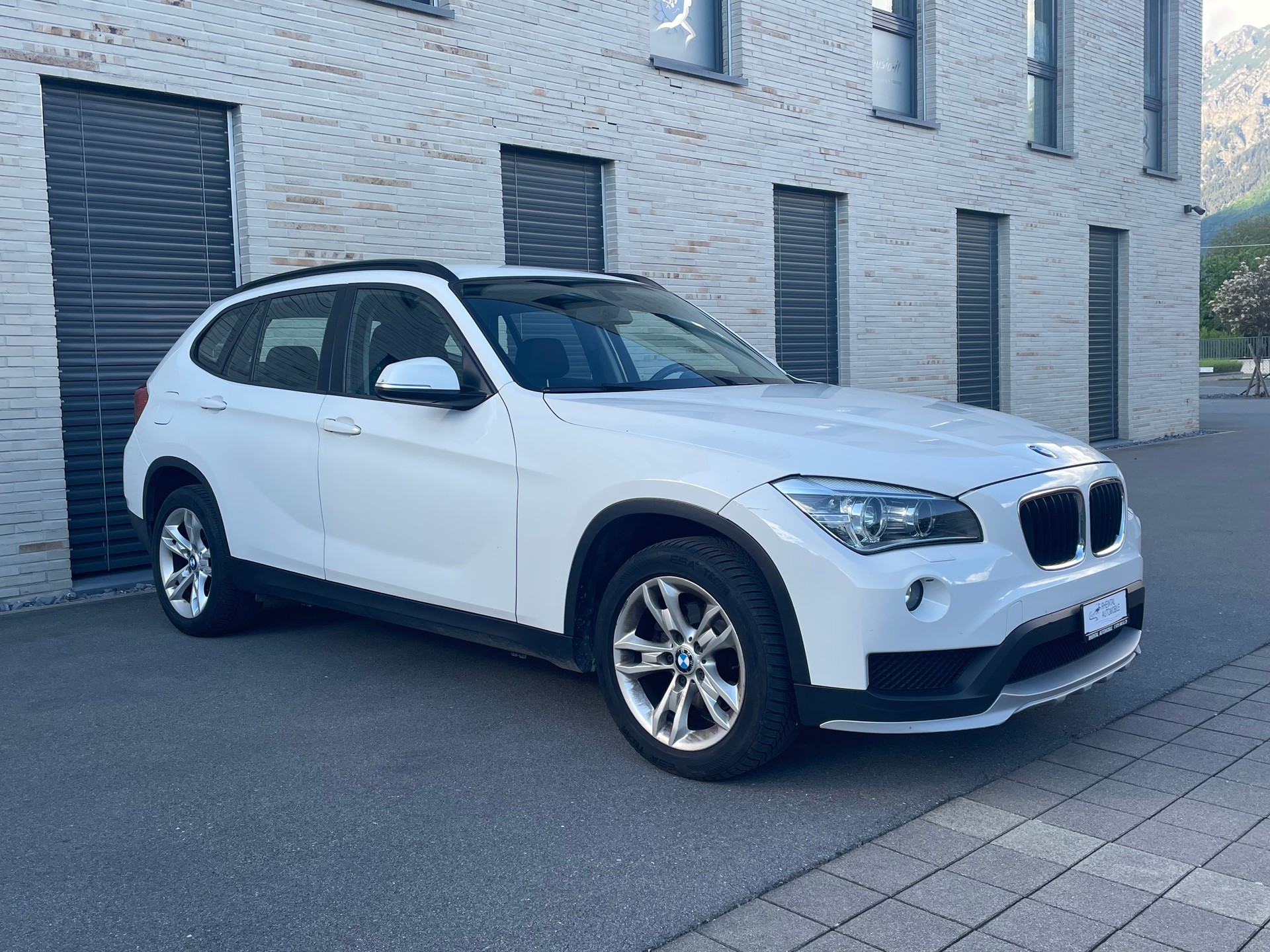BMW X1 xDrive 18d Sport Line Steptronic-image-6
