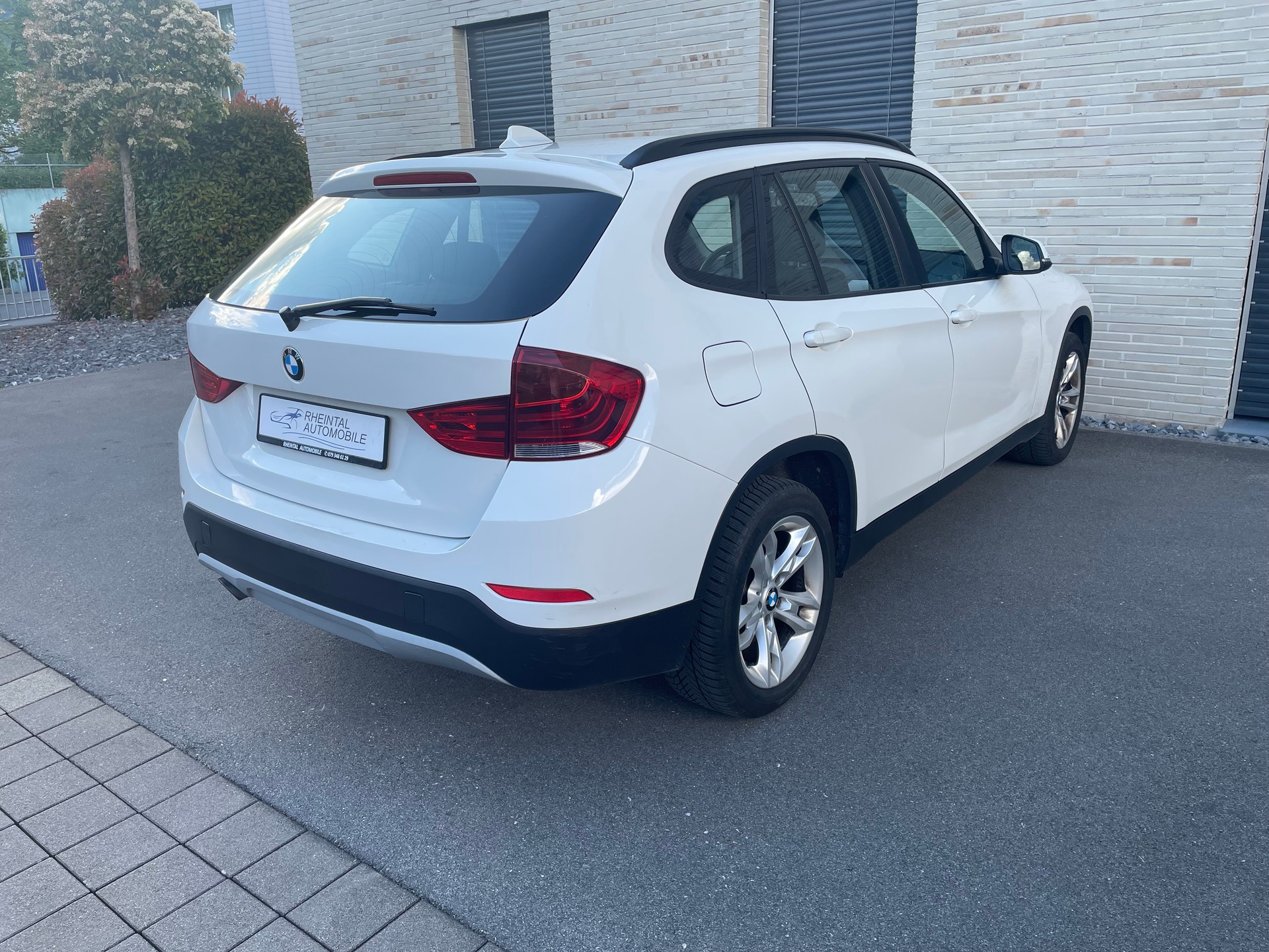 BMW X1 xDrive 18d Sport Line Steptronic-image-8