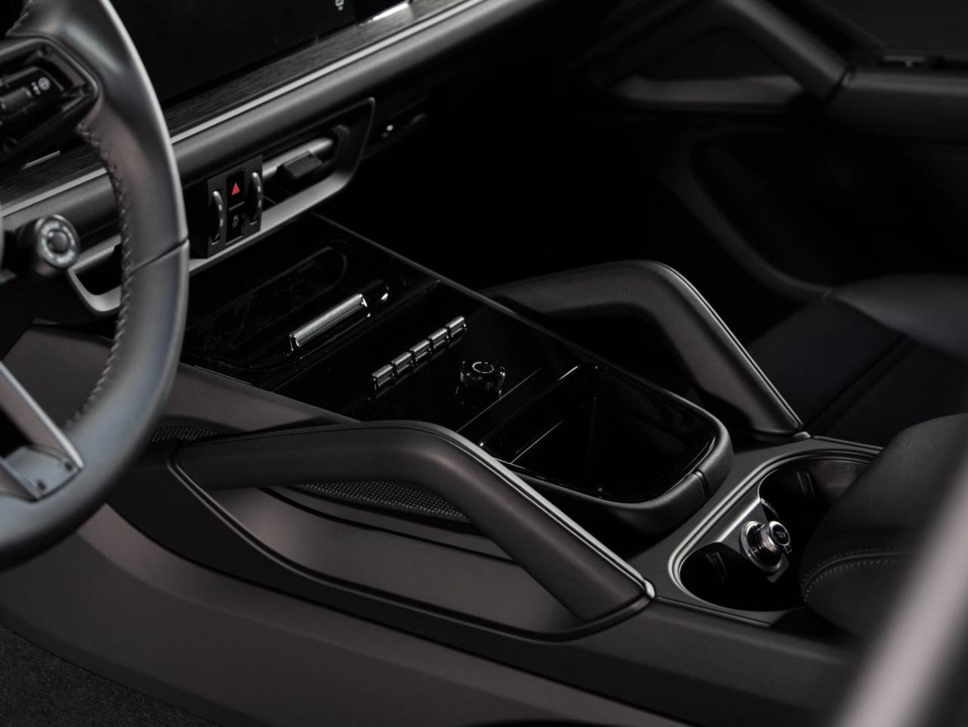 PORSCHE Cayenne S E-Hybrid Coupé Black Edition-image-11