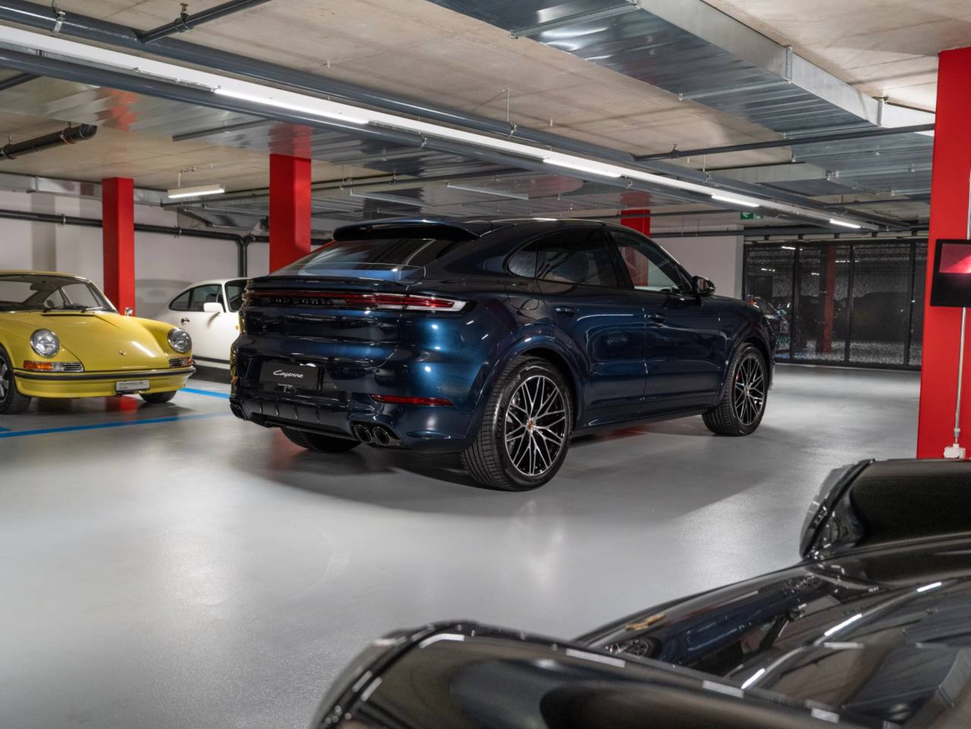 PORSCHE Cayenne S E-Hybrid Coupé Black Edition-image-7