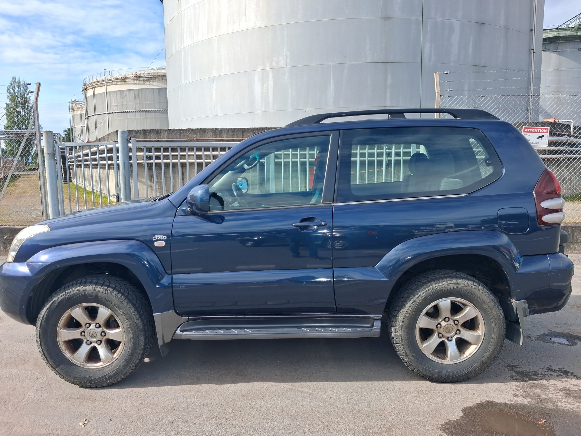 TOYOTA Land Cruiser 3.0 TD Linea Terra-image-5