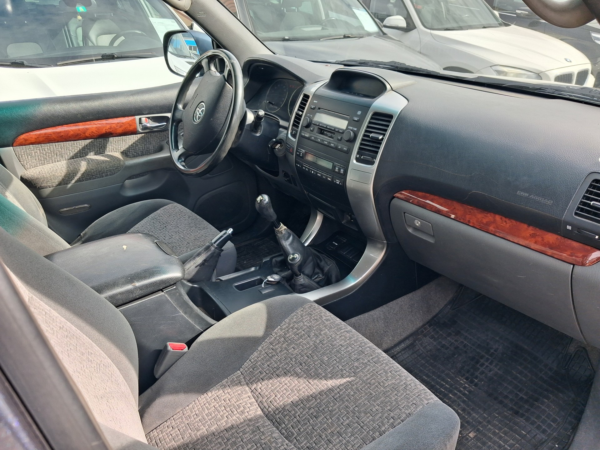 TOYOTA Land Cruiser 3.0 TD Linea Terra-image-9
