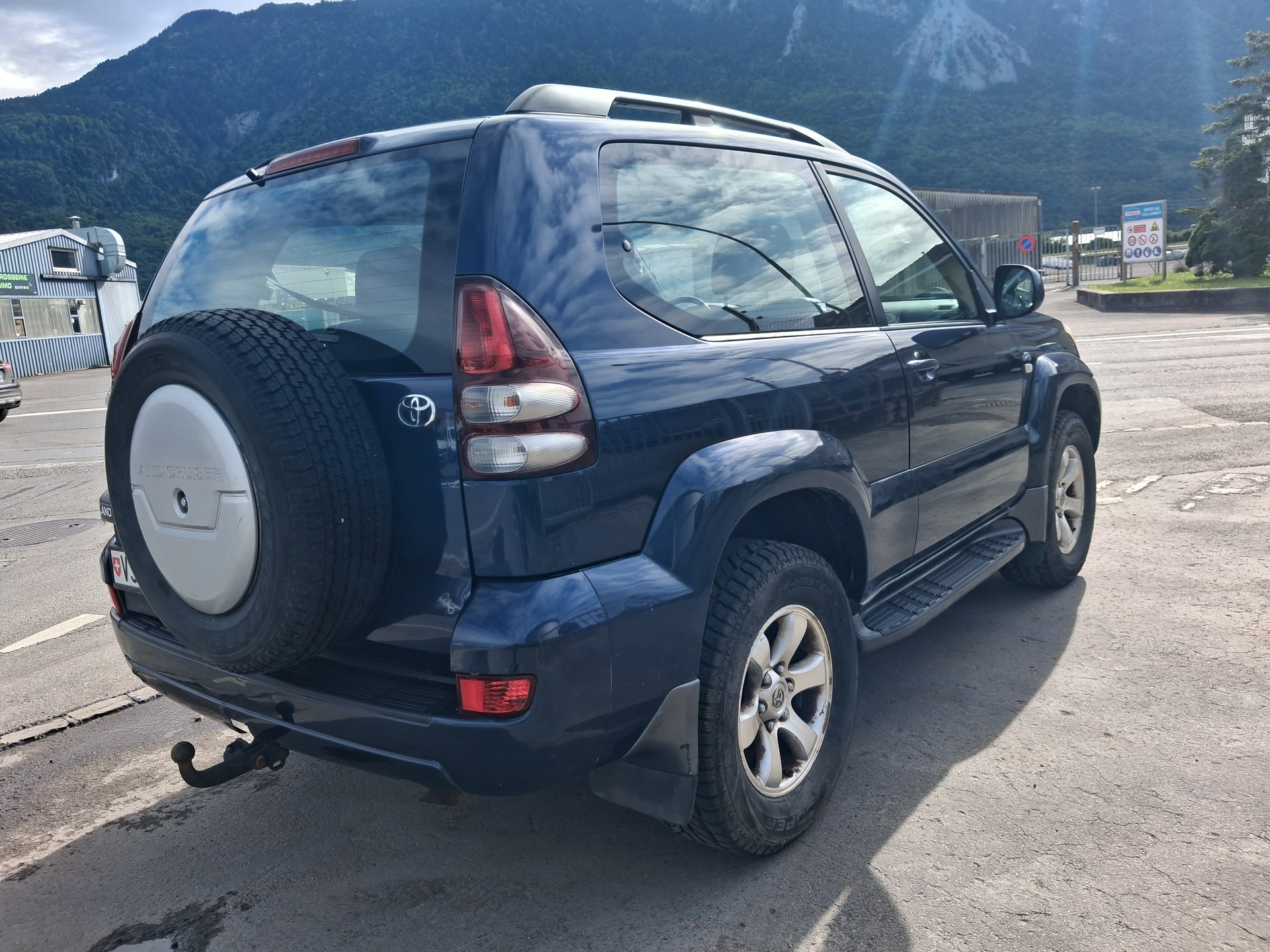 TOYOTA Land Cruiser 3.0 TD Linea Terra-image-4