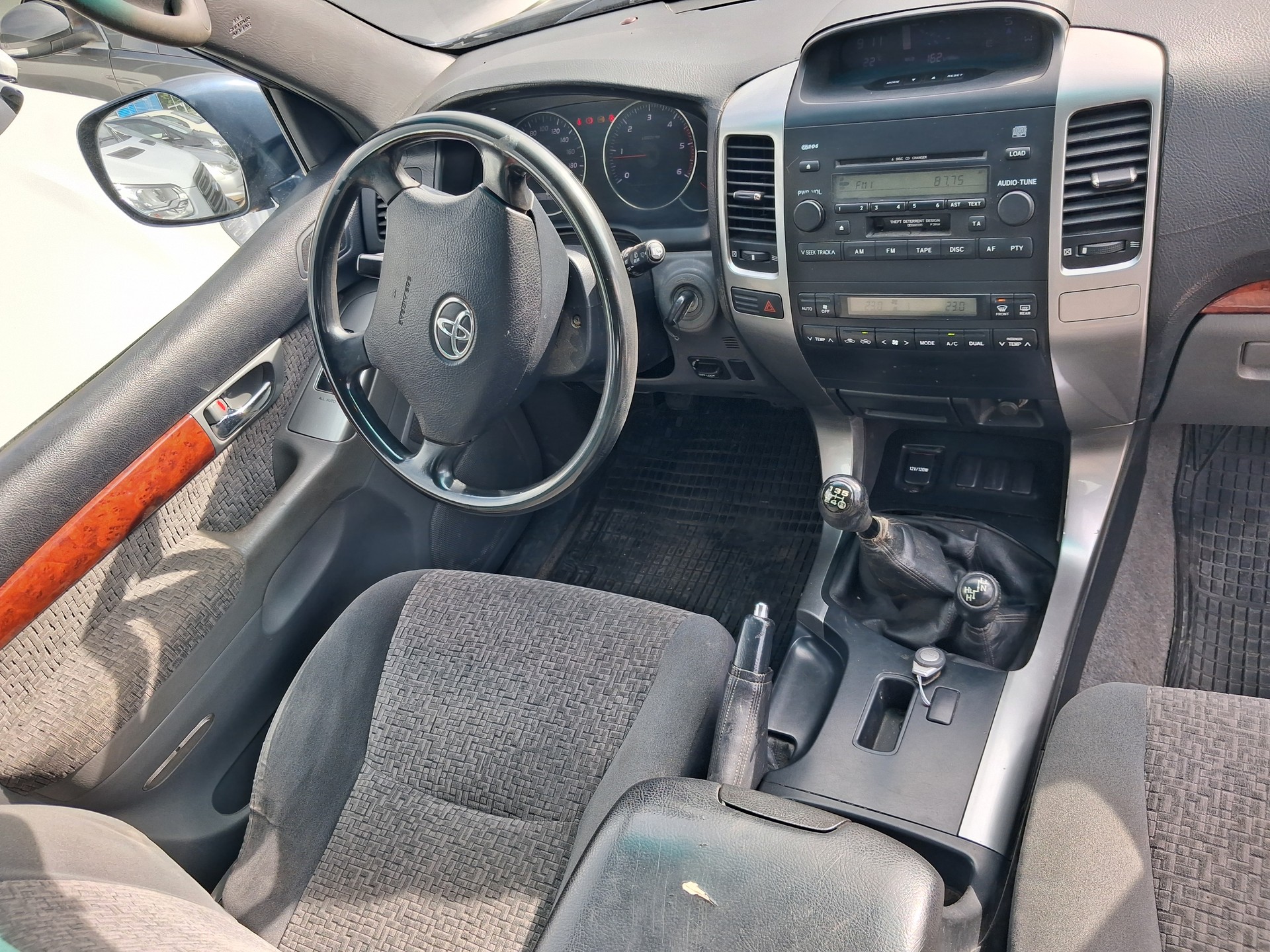 TOYOTA Land Cruiser 3.0 TD Linea Terra-image-10