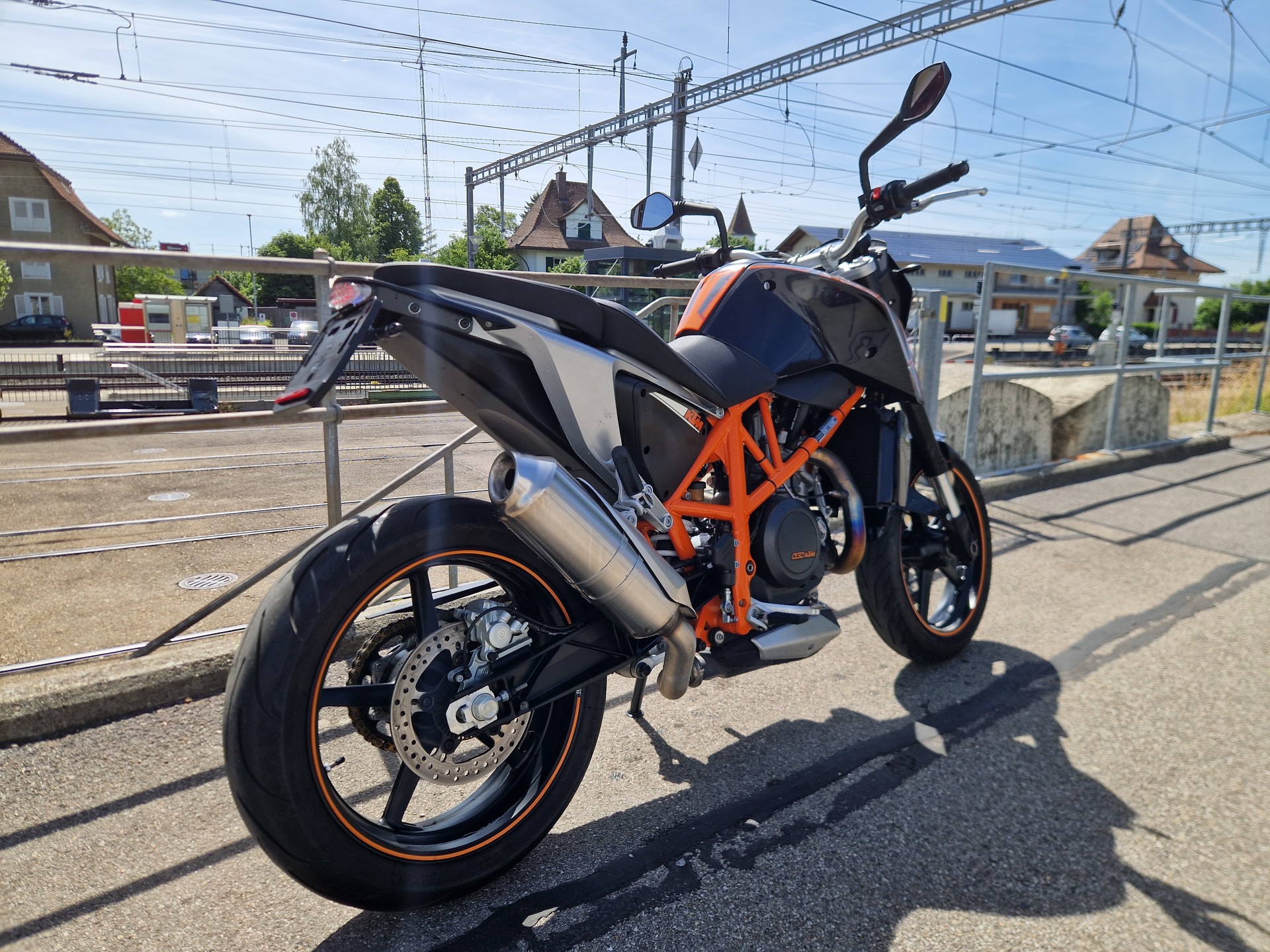 KTM 690 Duke ABS (35kW)-image-2