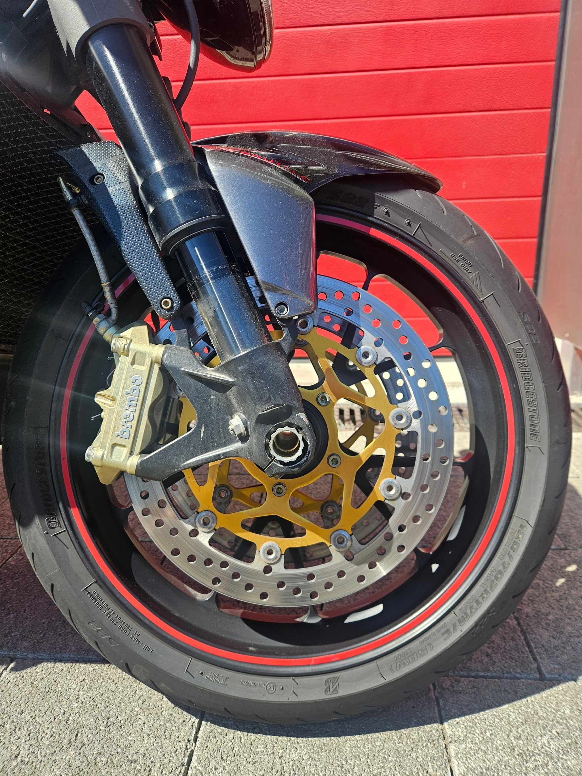 MV AGUSTA B4 Brutale 910-image-2