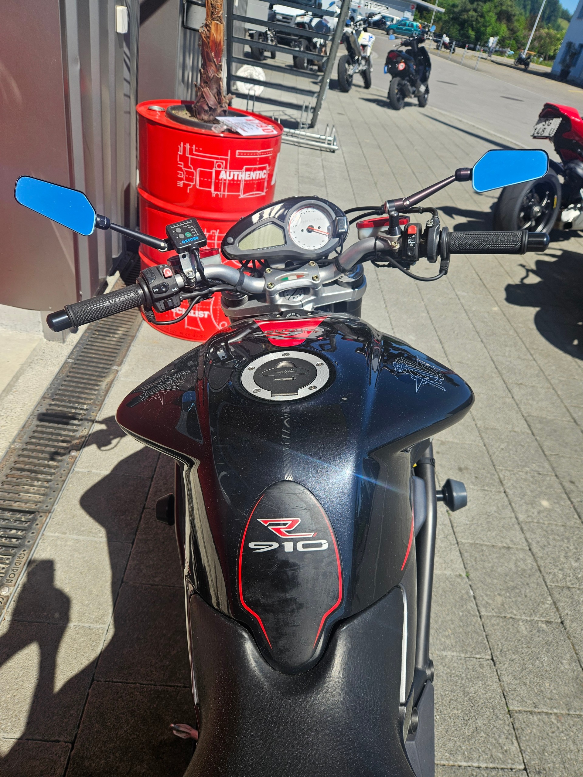 MV AGUSTA B4 Brutale 910-image-6