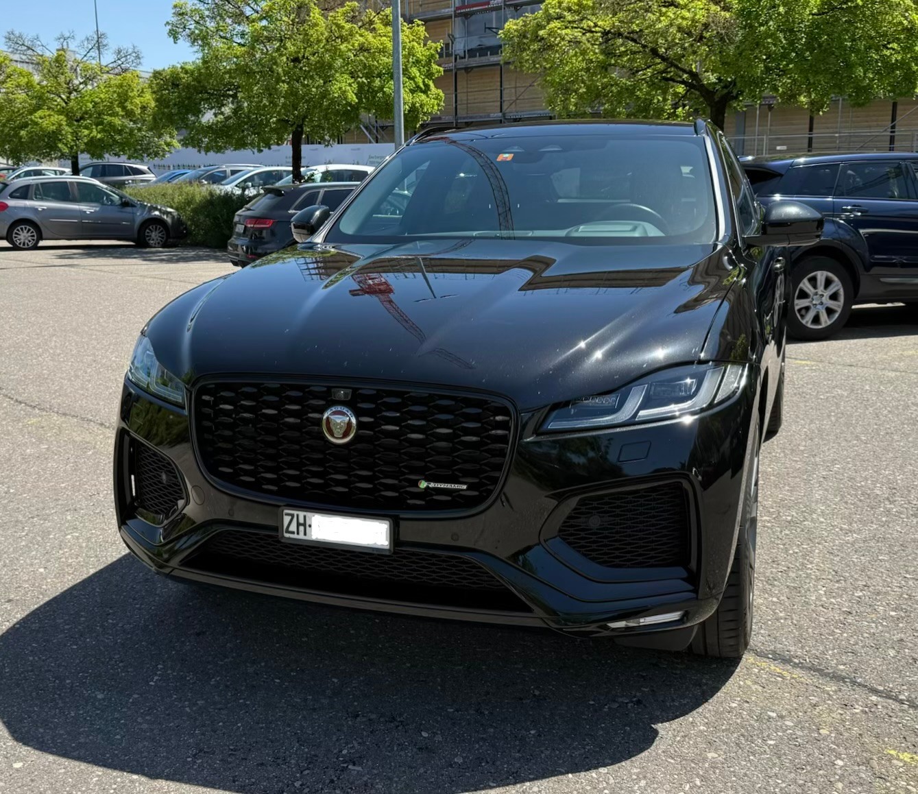 JAGUAR 3.0 I6 R-Dynamic SE AWD-image-1
