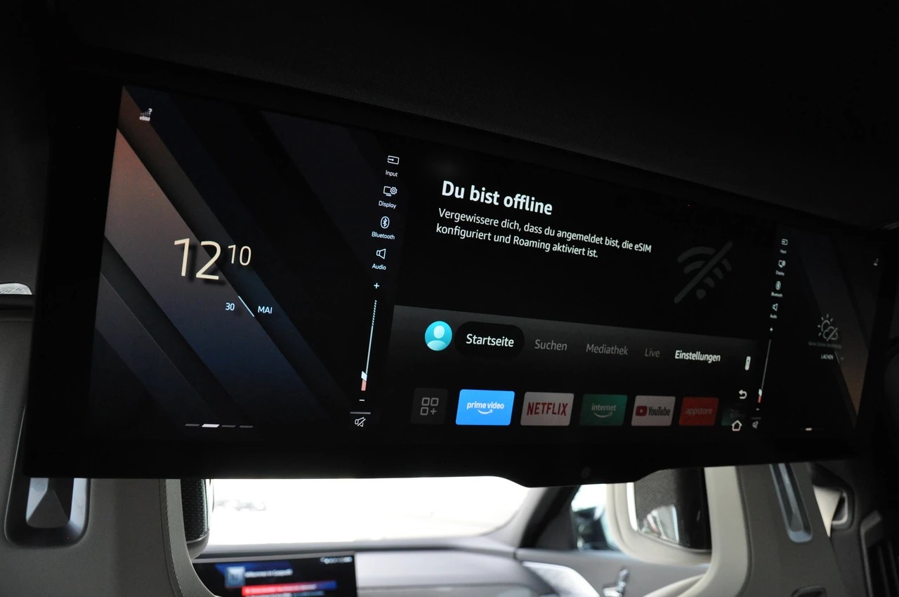 BMW M760e xDrive Steptronic-image-19