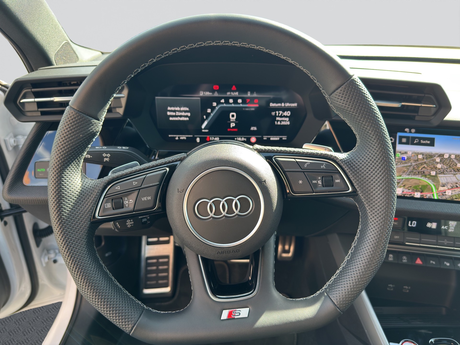 AUDI S3 TFSI quattro S-tronic-image-10