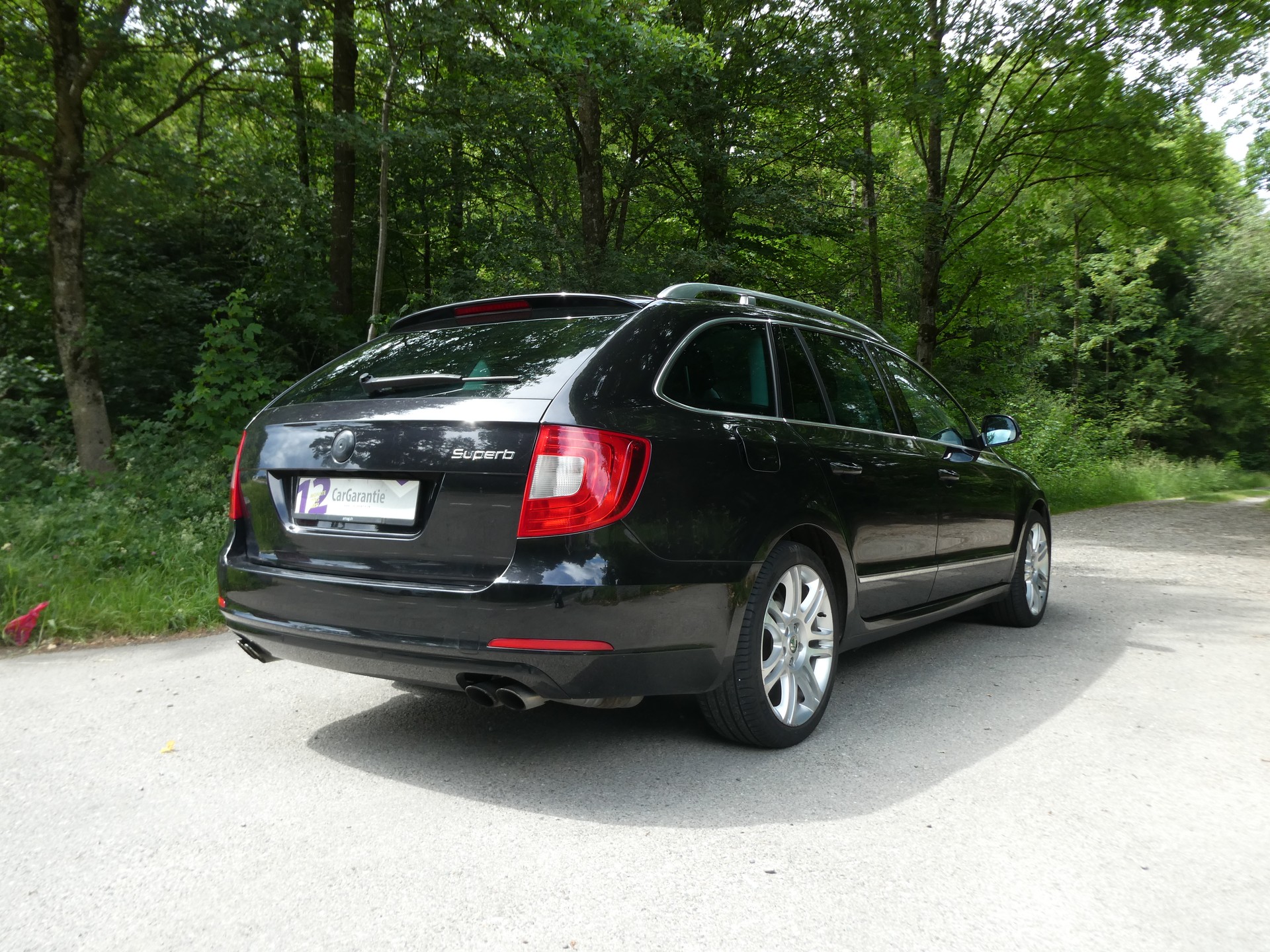 SKODA Superb Combi 2.0 TSI Elegance DSG-image-4