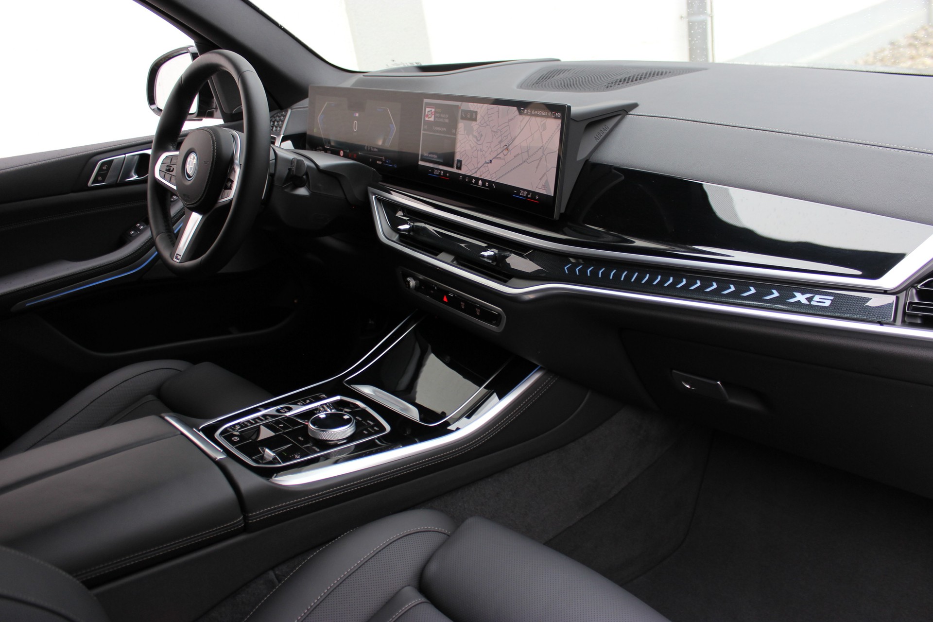 BMW X5 xDrive 50e M Sport Pro Individual DRAVITGRAU *0.9%-LEASINGAKTION*-image-1