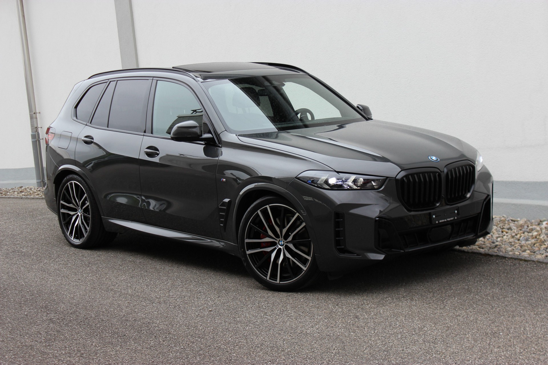 BMW X5 xDrive 50e M Sport Pro Individual DRAVITGRAU *0.9%-LEASINGAKTION*-image-0