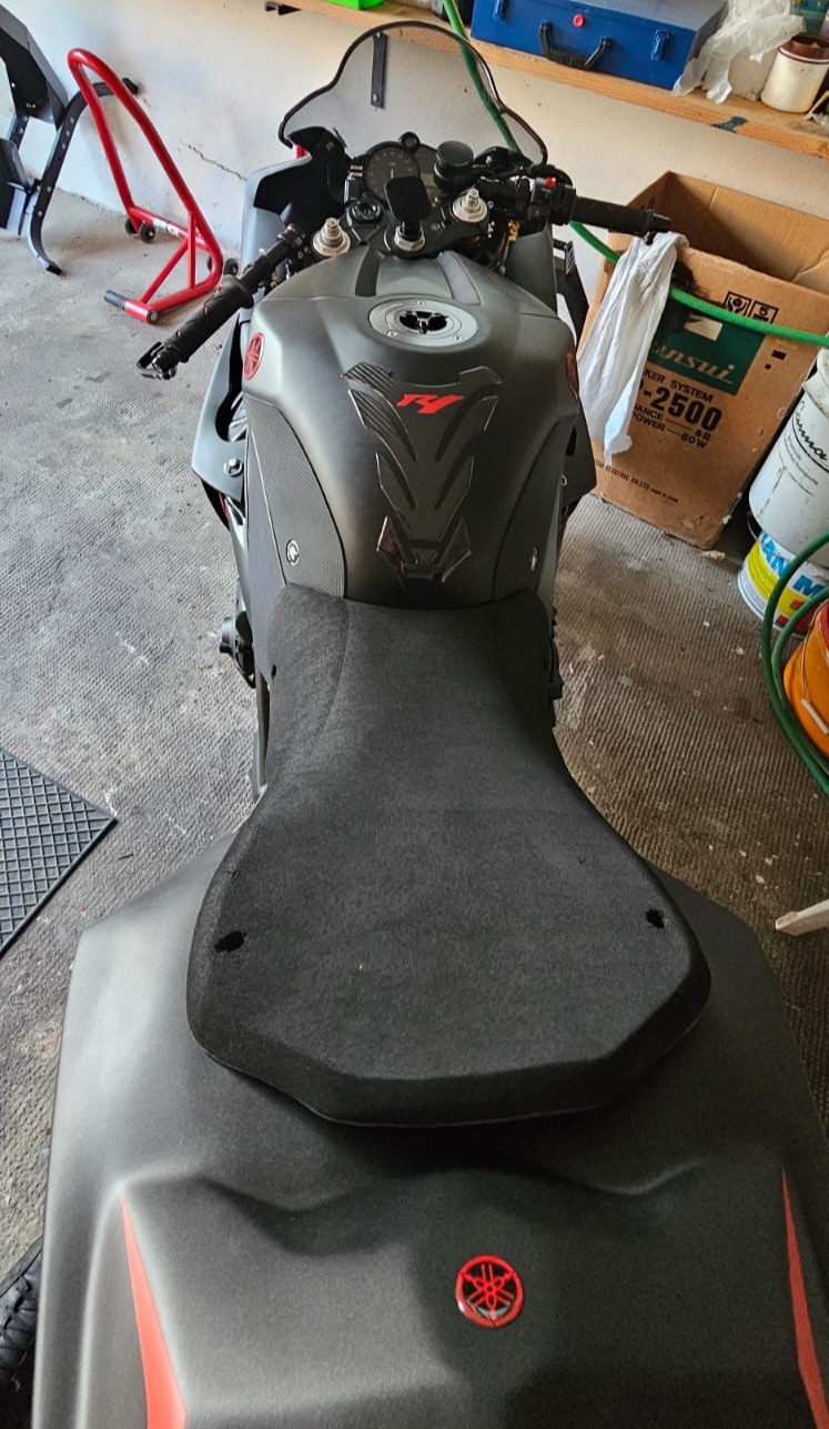 YAMAHA YZF-R1-image-8