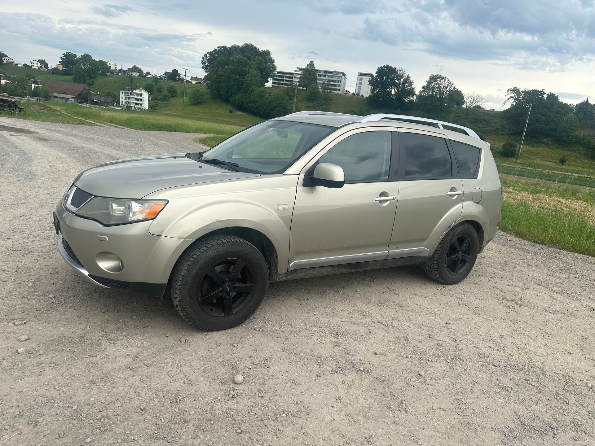 MITSUBISHI Outlander 2.2 DID Intense 4WD