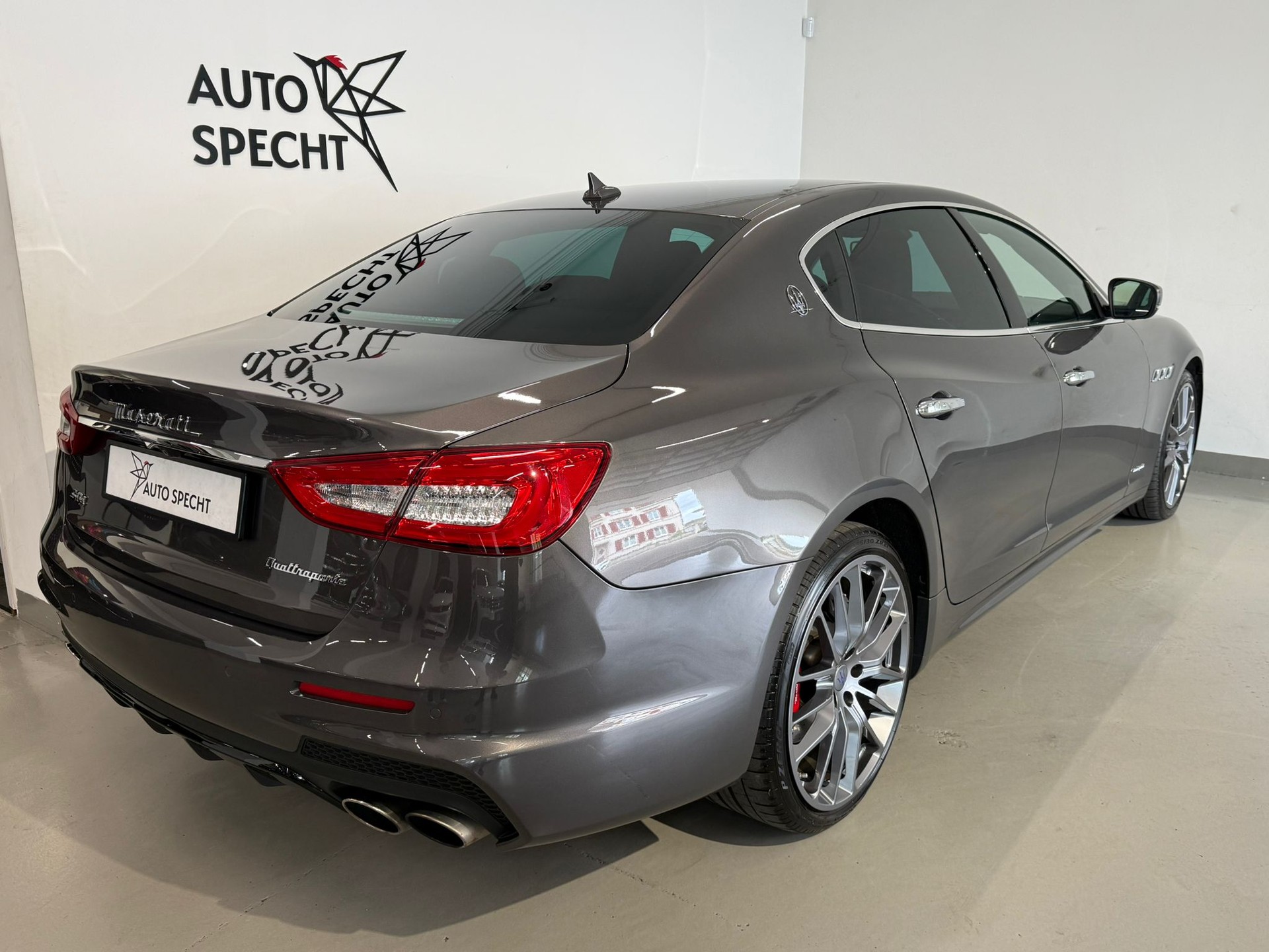 MASERATI Quattroporte 3.0 V6 S Q4 GranSport Automatica-showroom-element-3
