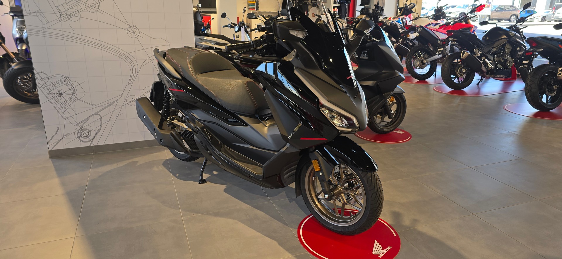 HONDA Nss 125 Forza Special Edition-image-2