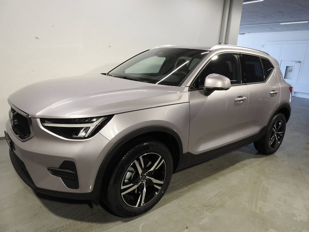 VOLVO XC40 2.0 B3 MH Core