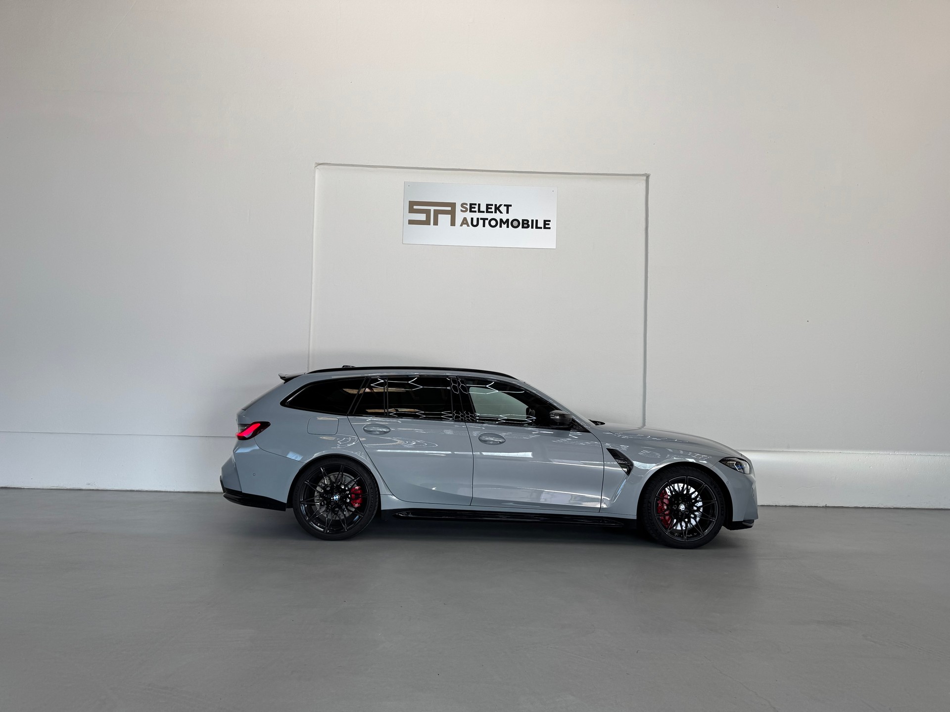 BMW M3 Touring xDrive Competition M | CH-Fahrzeug | Brooklyn Grau Met. | Carbon Paket-image-6