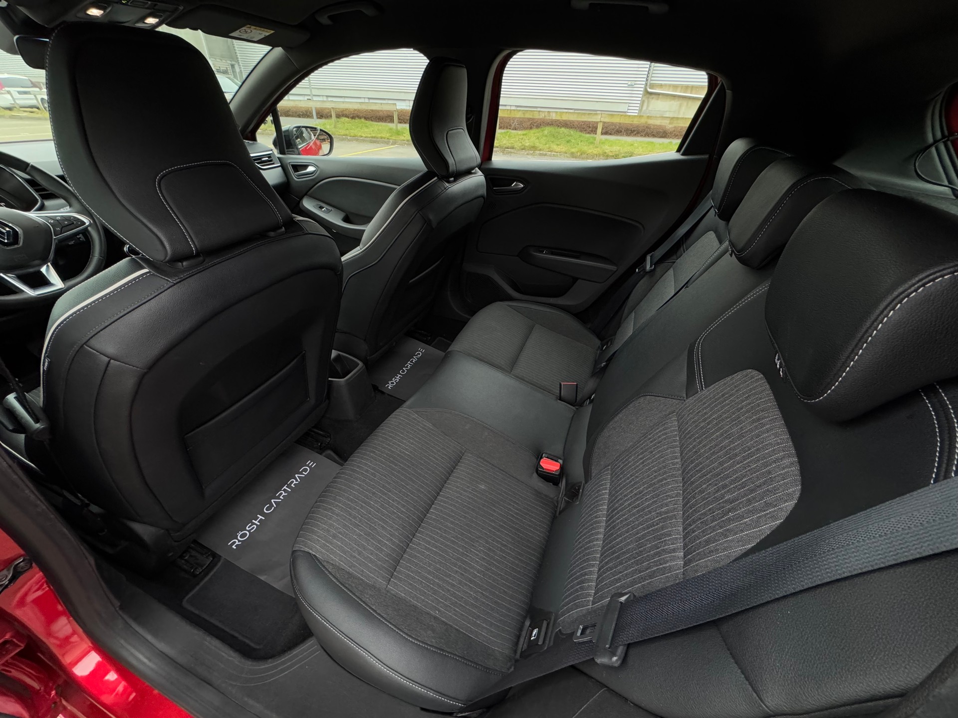 RENAULT Clio 1.0 Intens-image-9