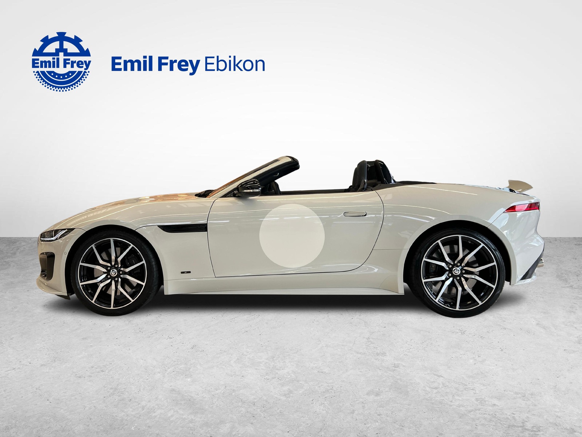 JAGUAR F-Type Convertible 5.0 V8 R AWD ZP Edition einer von 150-showroom-element-1