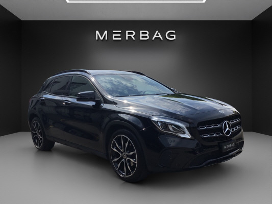 MERCEDES-BENZ GLA 200 Urban