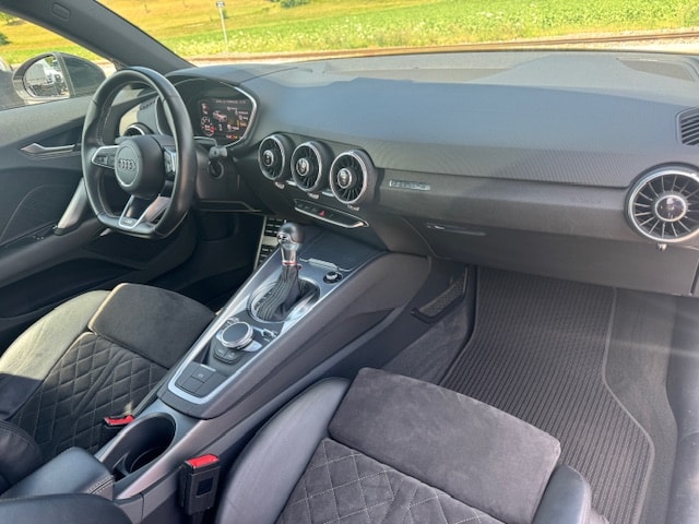 AUDI TTS Coupé 2.0 TFSI quattro **310 PS**-image-8