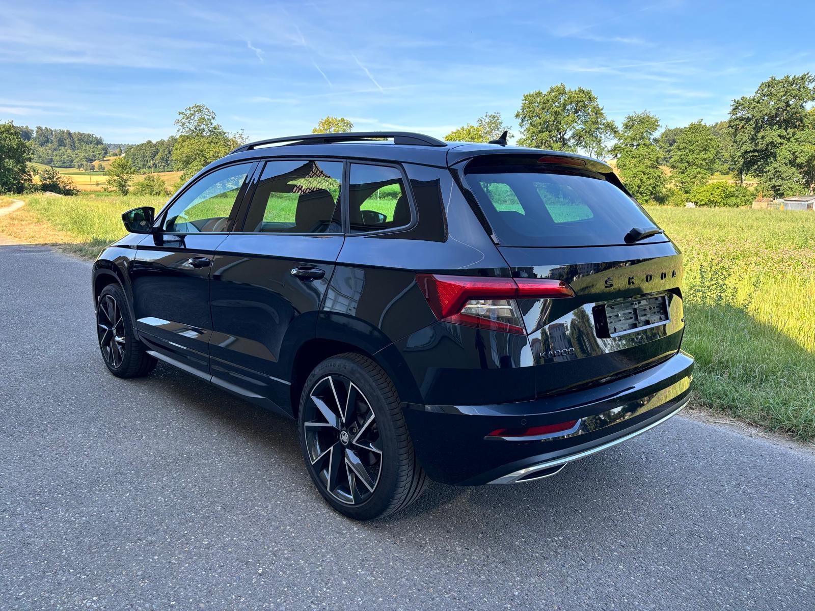 SKODA Karoq 2.0 TDI SCR SportLine 4x4 DSG-image-9