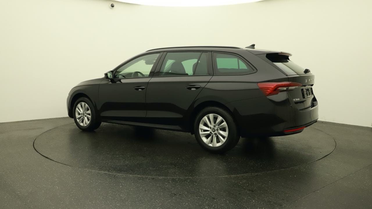 SKODA Octavia Combi 1.5 TSI mHEV DSG Selection-showroom-element-2