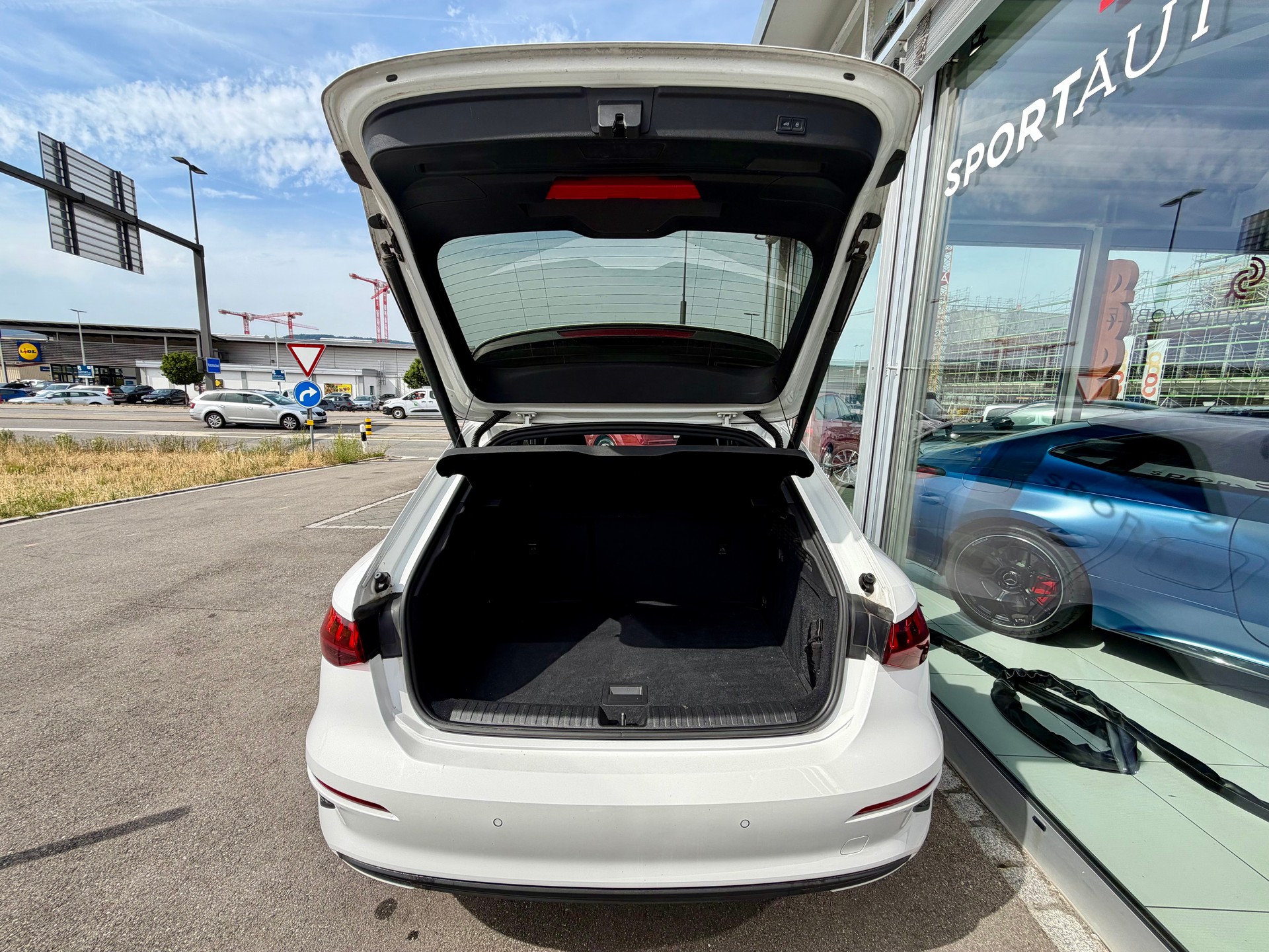 AUDI A3 Sportback 35 TFSI S-tronic-image-9