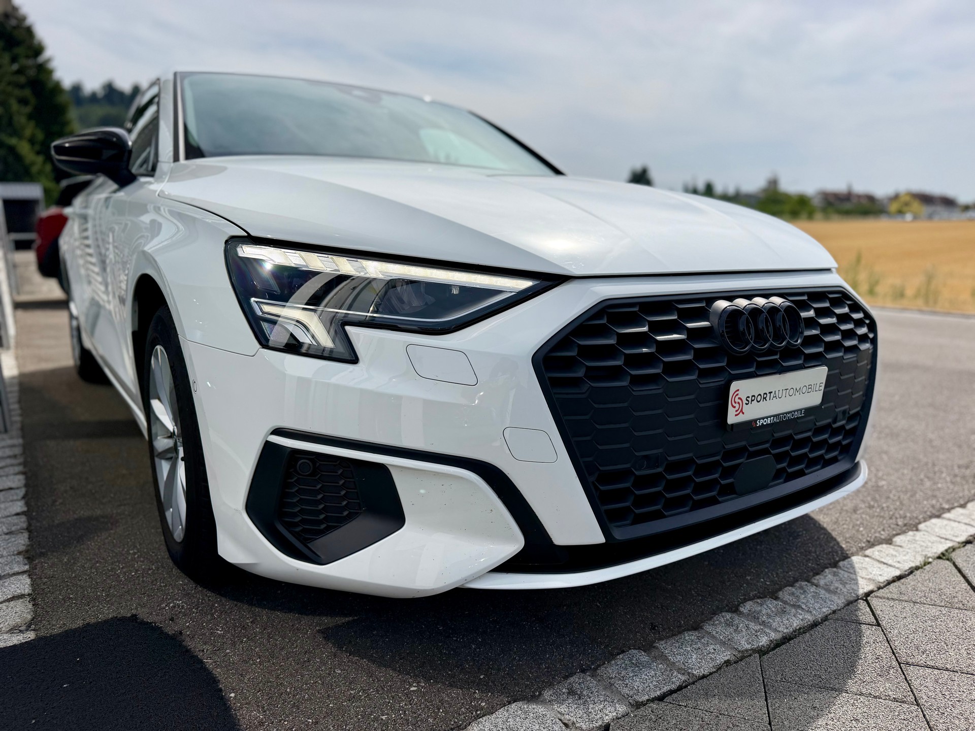 AUDI A3 Sportback 35 TFSI S-tronic-showroom-element-3