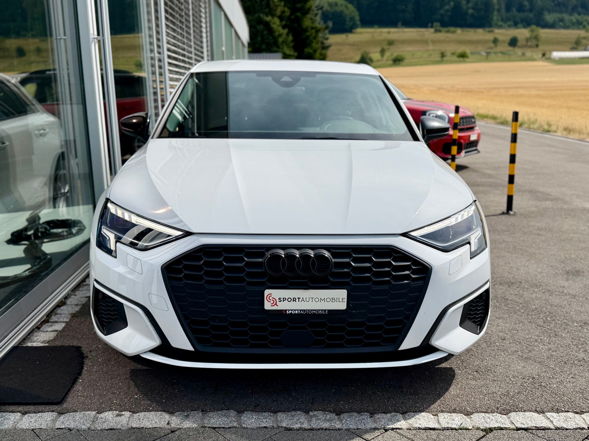 AUDI A3 Sportback 35 TFSI S-tronic-showroom-element-2