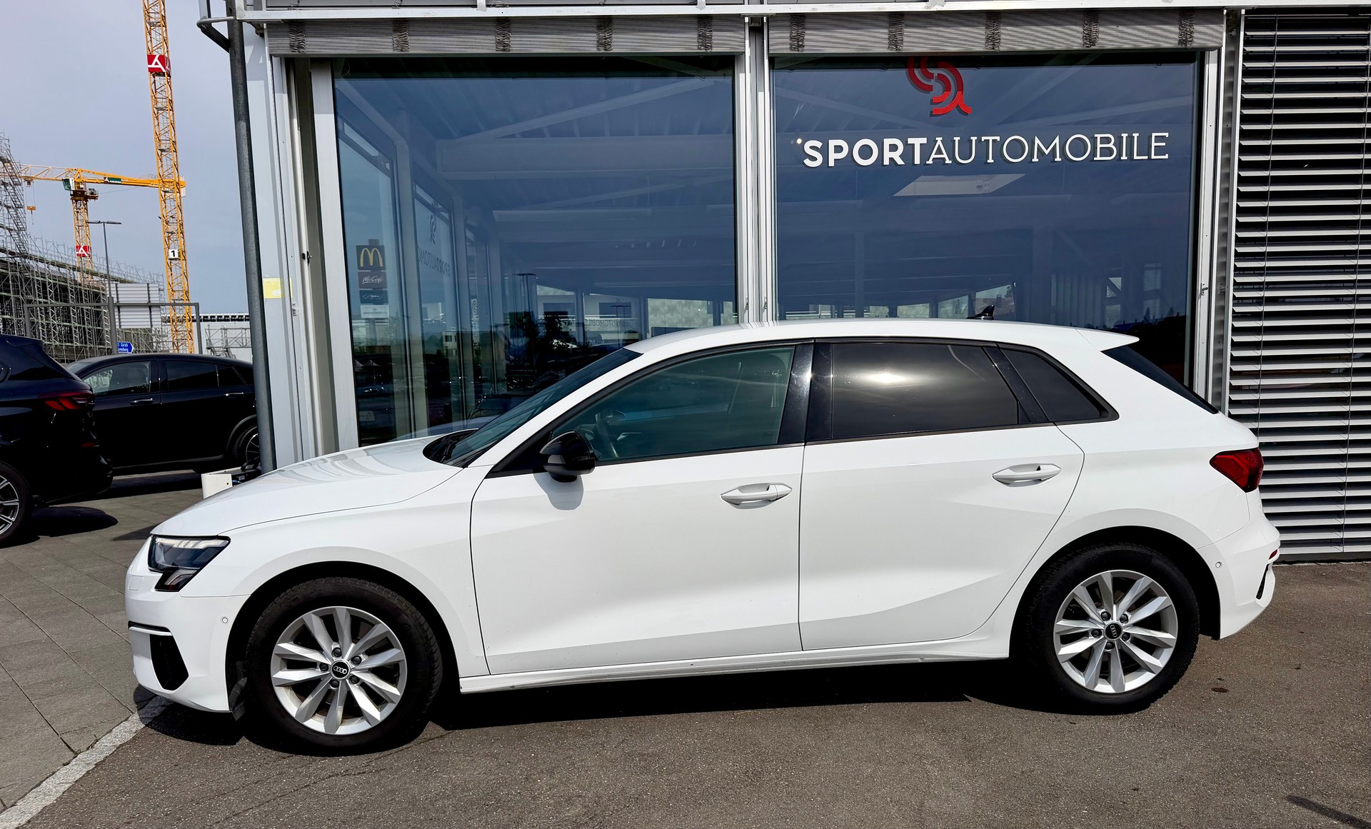 AUDI A3 Sportback 35 TFSI S-tronic-image-5