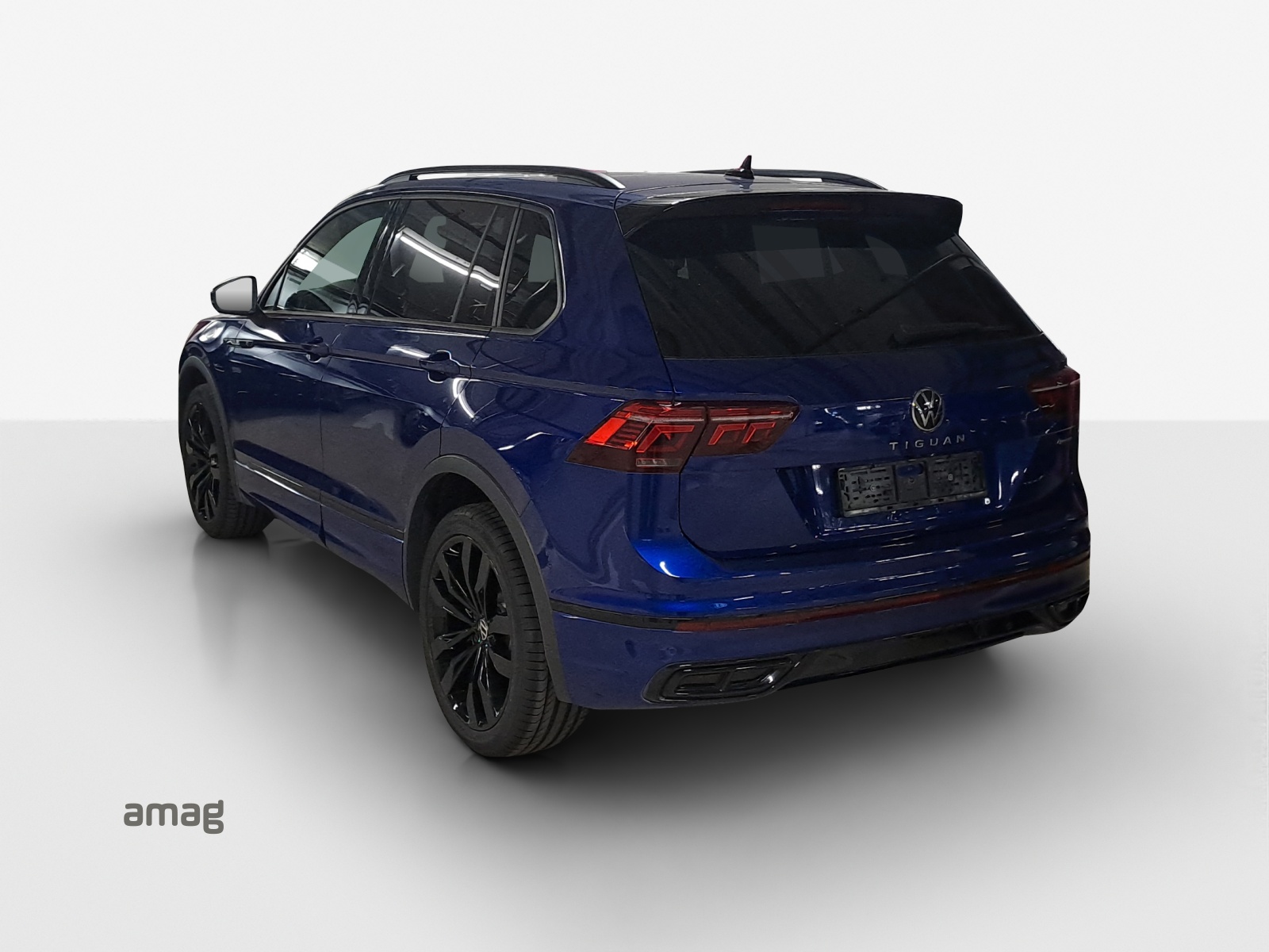 VW Tiguan 2.0TSI R-Line 4Motion DSG-showroom-element-2