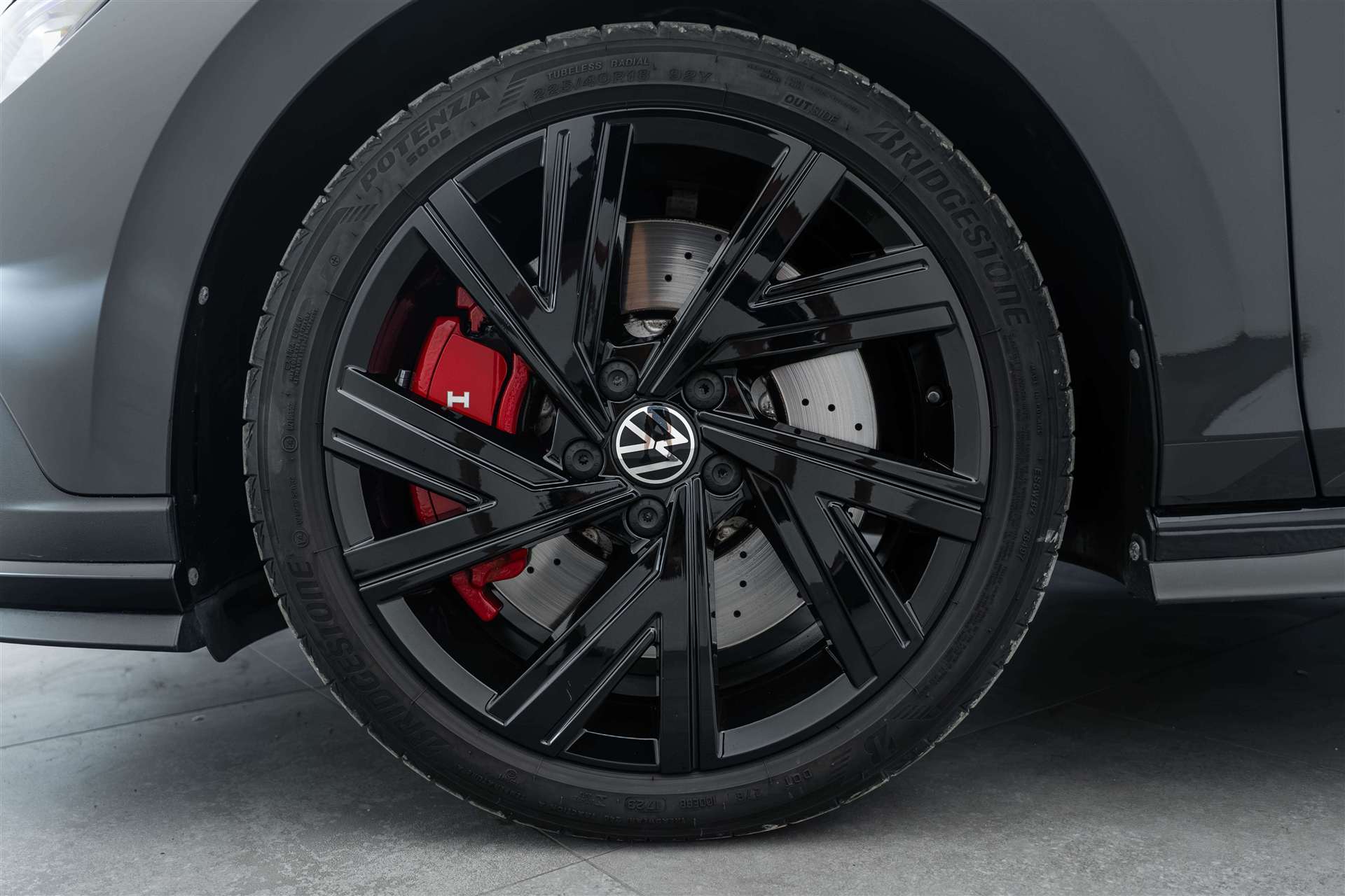 VW VW Golf 2.0 TSI GTI Clubsport DSG-image-14