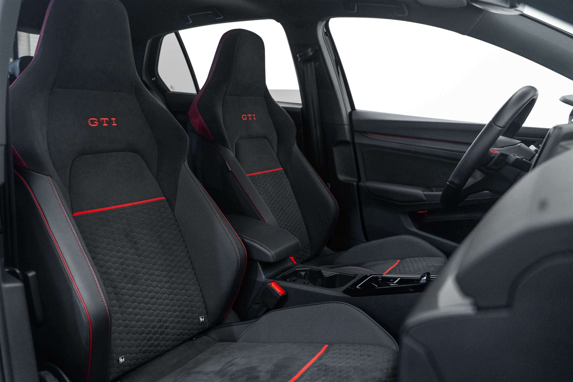 VW VW Golf 2.0 TSI GTI Clubsport DSG-image-9