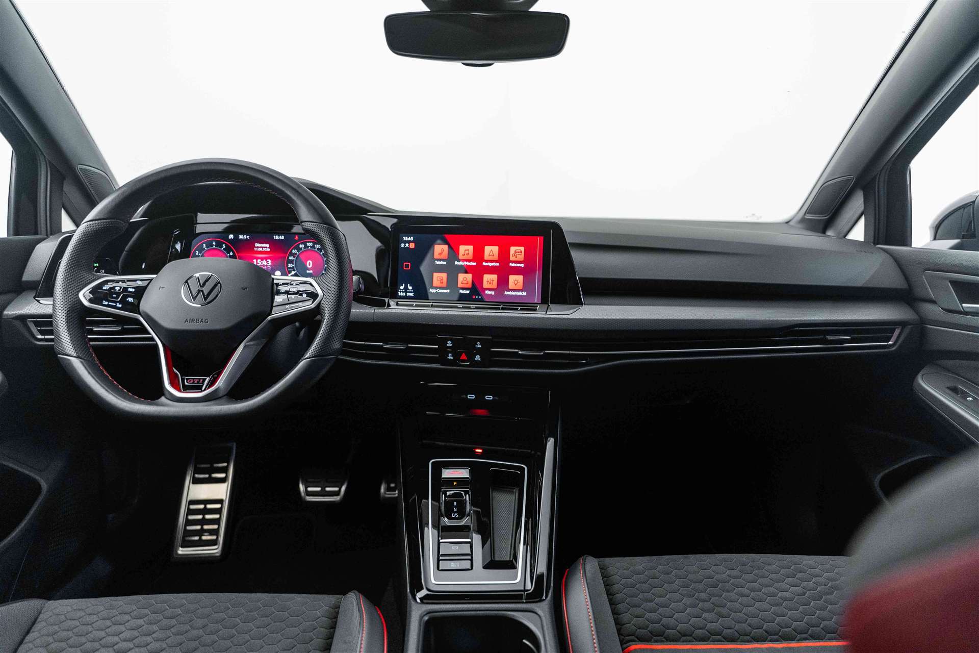 VW VW Golf 2.0 TSI GTI Clubsport DSG-image-6
