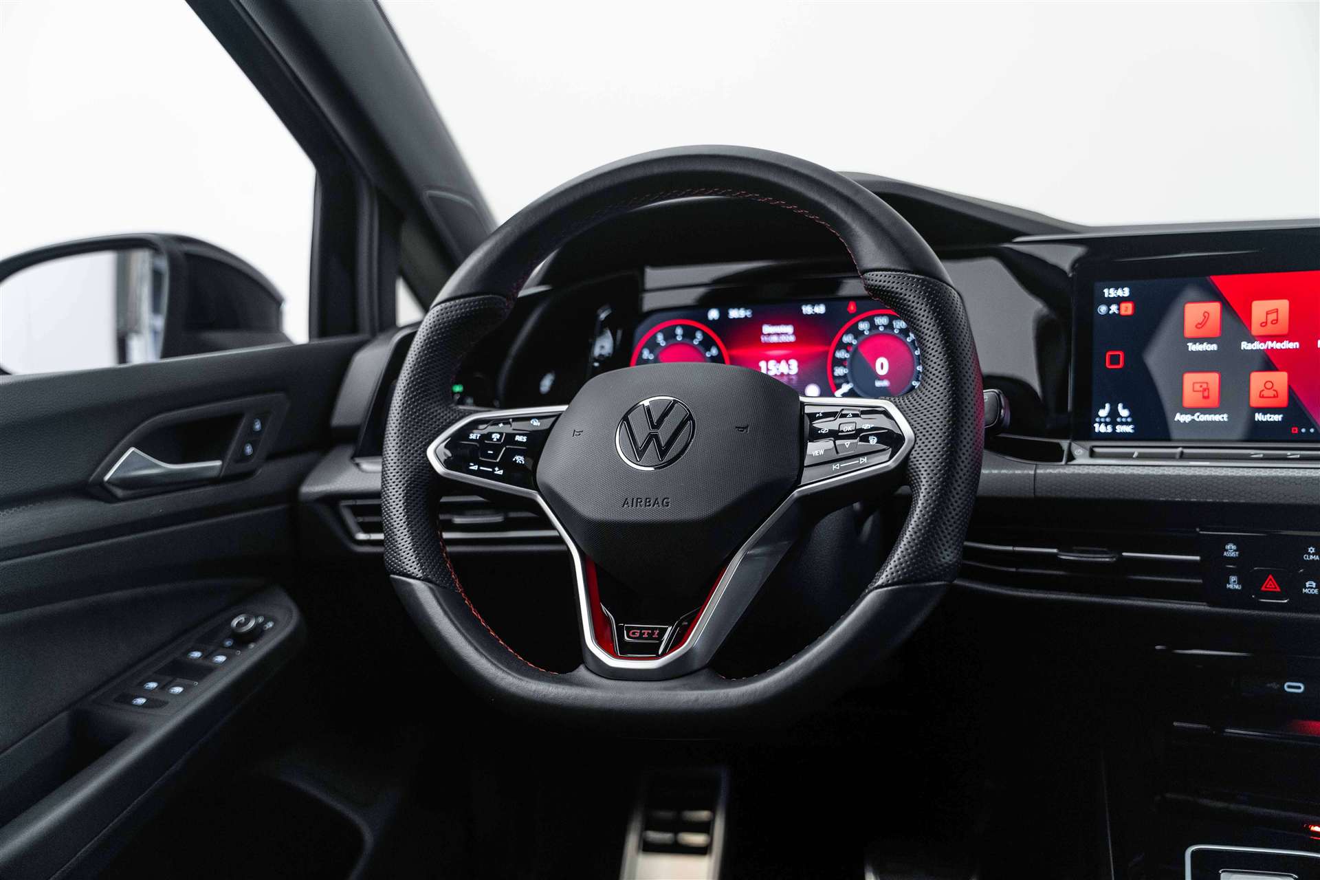 VW VW Golf 2.0 TSI GTI Clubsport DSG-image-7