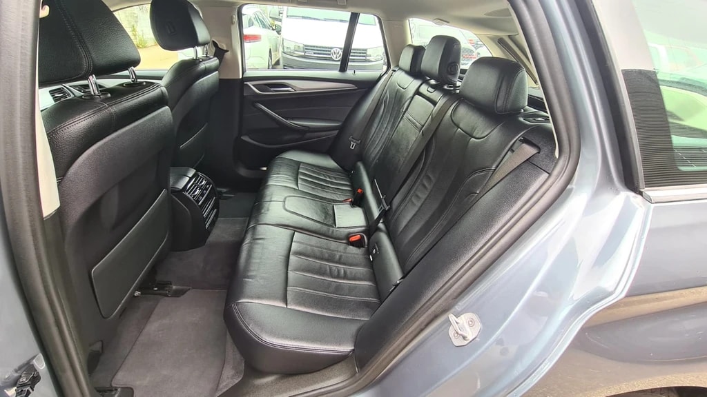 BMW 520d xDrive Touring Steptronic ** Voll-Leder ** Gr-Navi ** RF-Kamera ** PDC V+H ** Sitzheizung ** Frisch Ab MFK & Service **-image-17